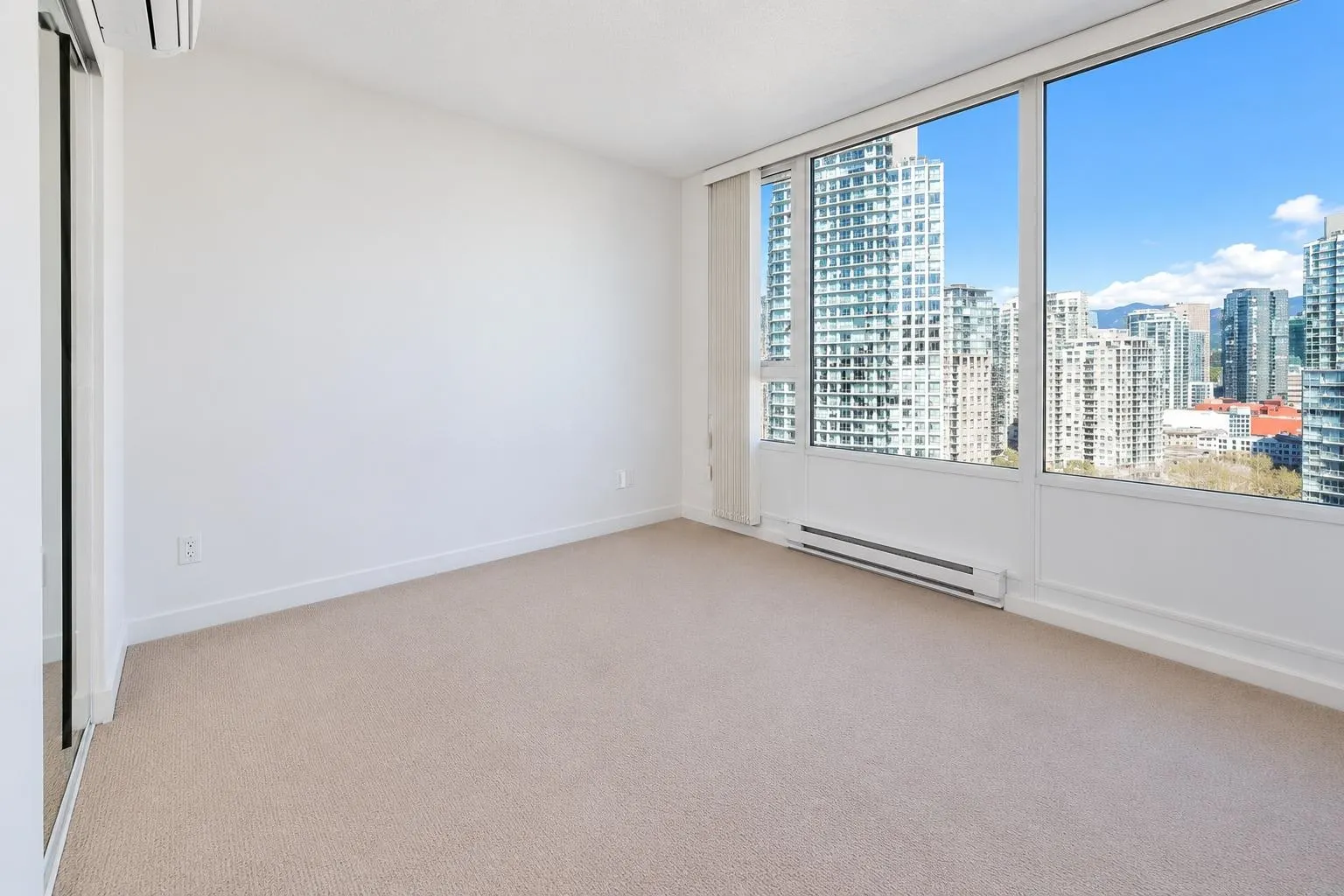 1067 Marinaside Crescent #1907