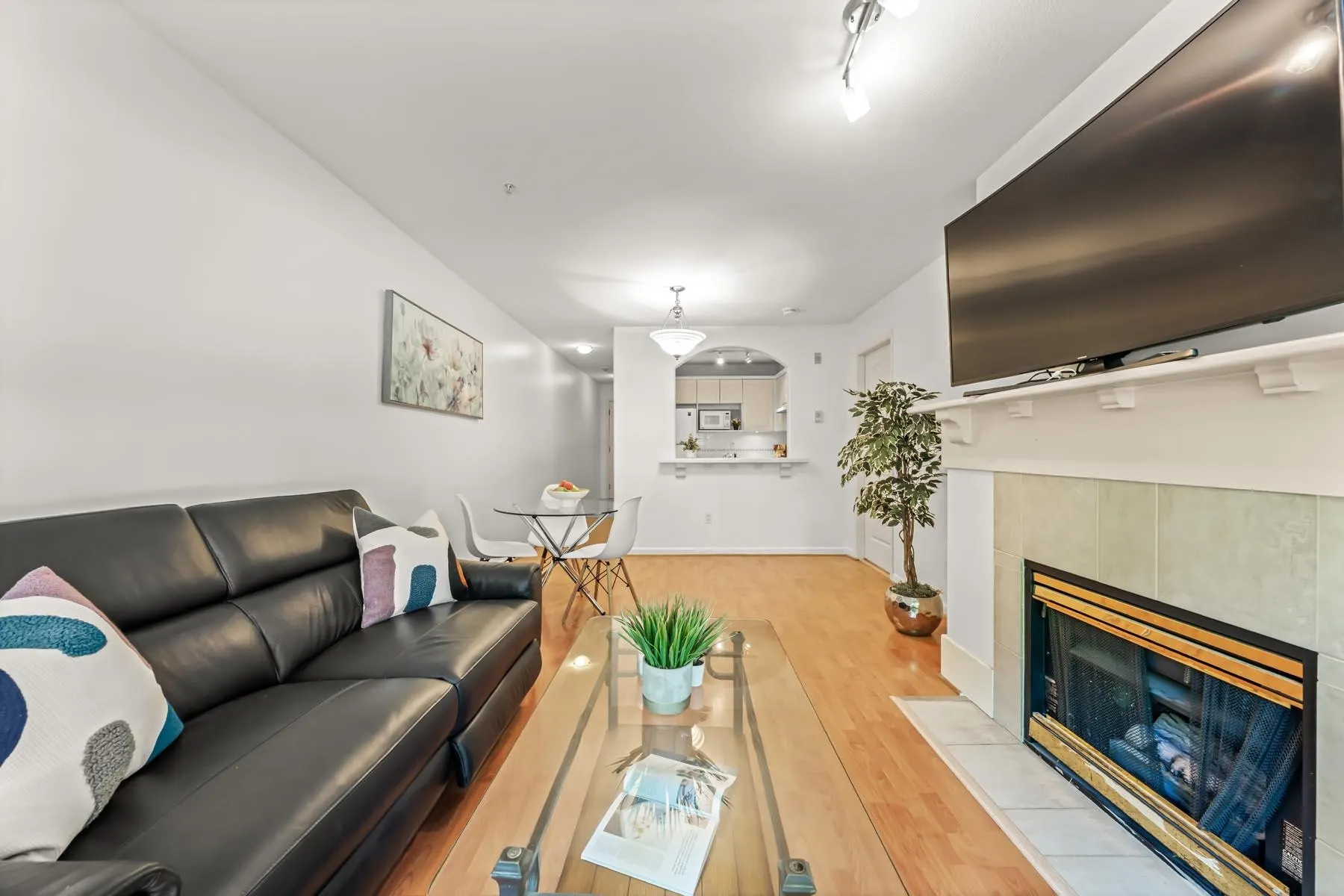 5900 Dover Crescent #205