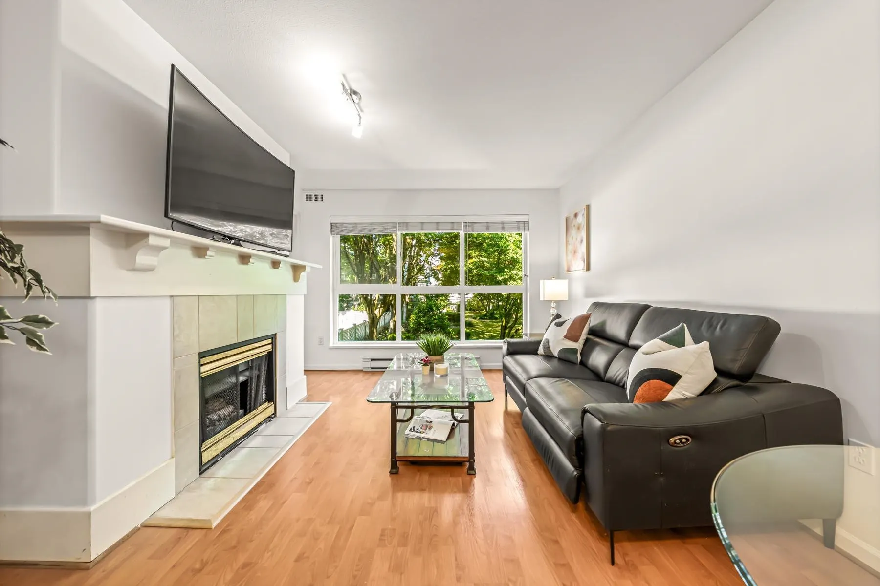 5900 Dover Crescent #205