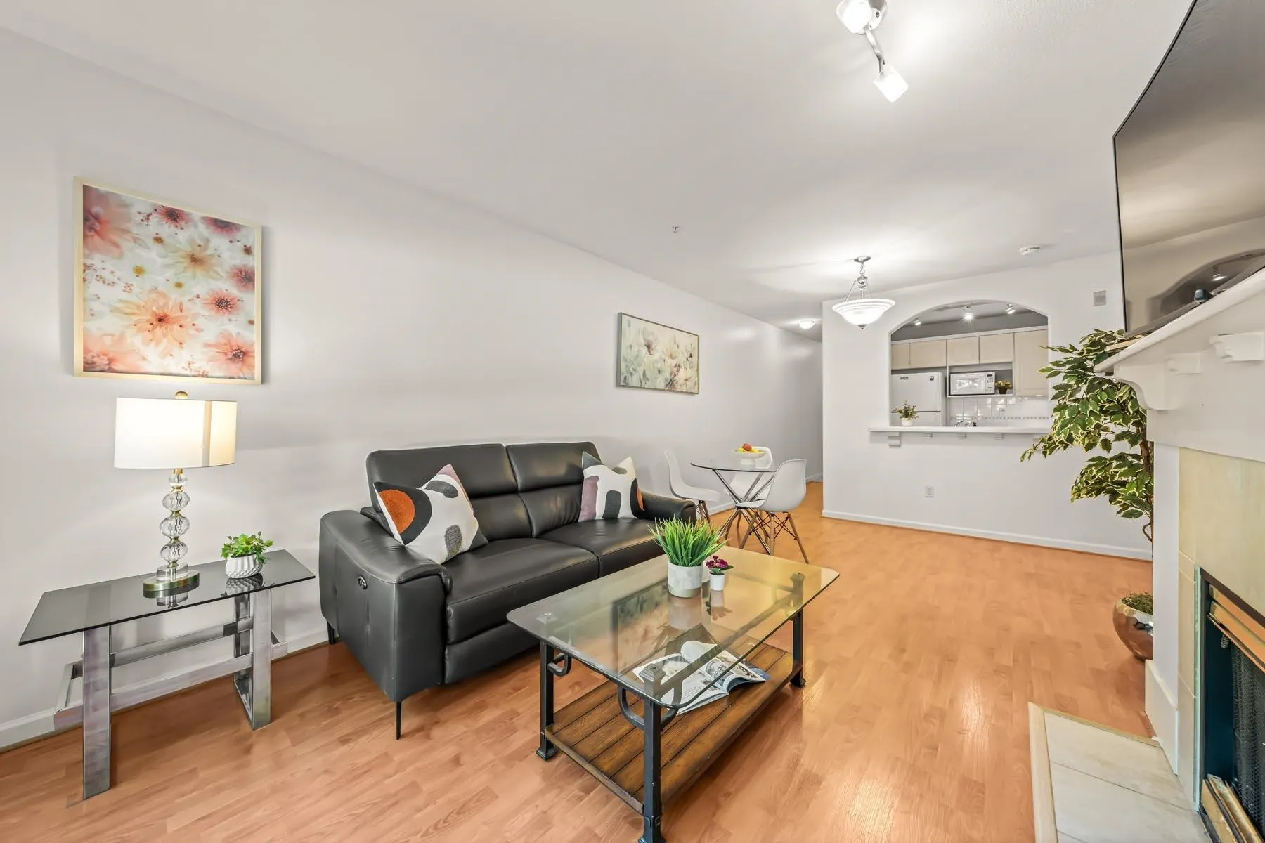5900 Dover Crescent #205