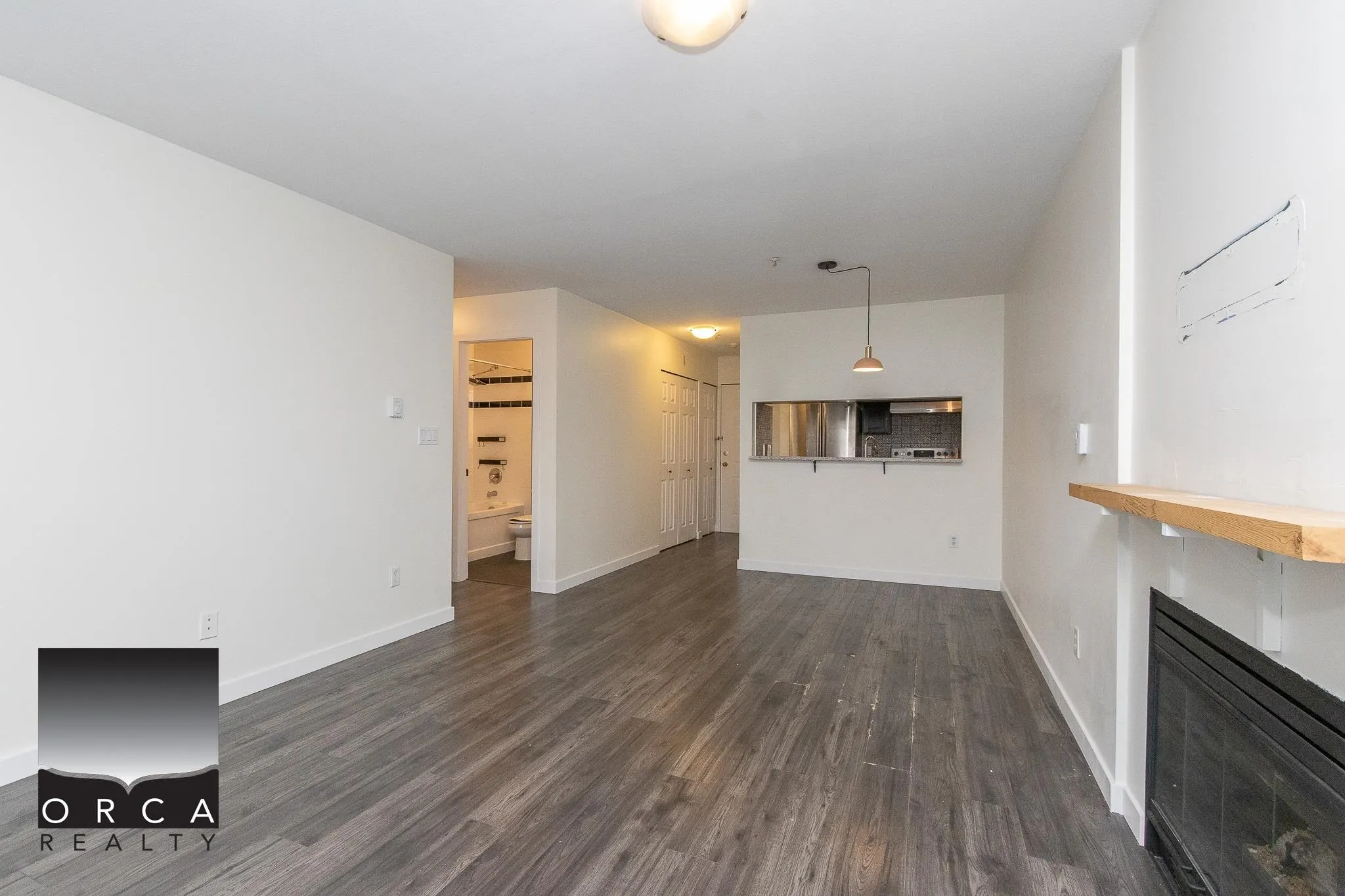 1481 E 4th Avenue #402