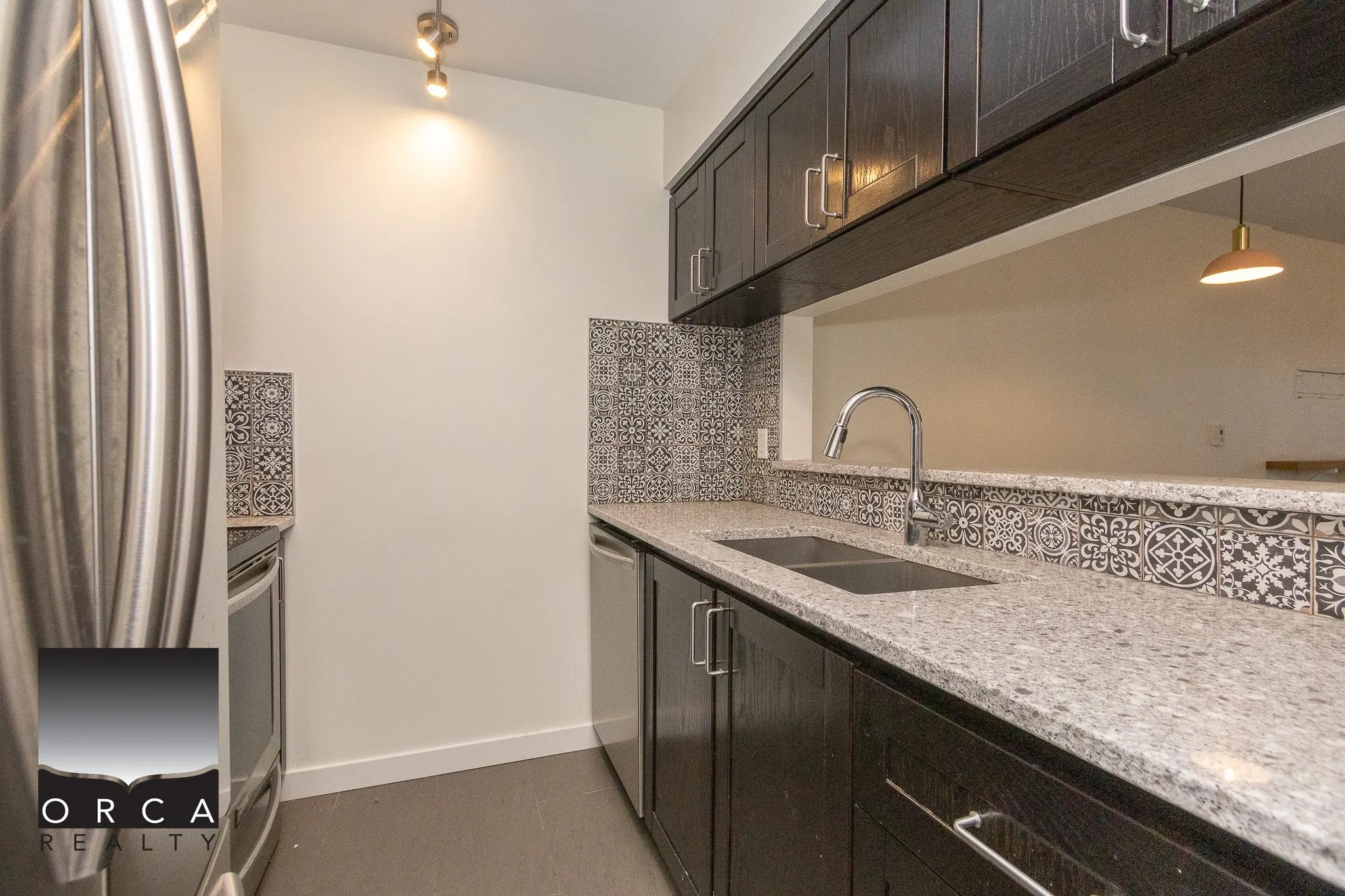 1481 E 4th Avenue #402
