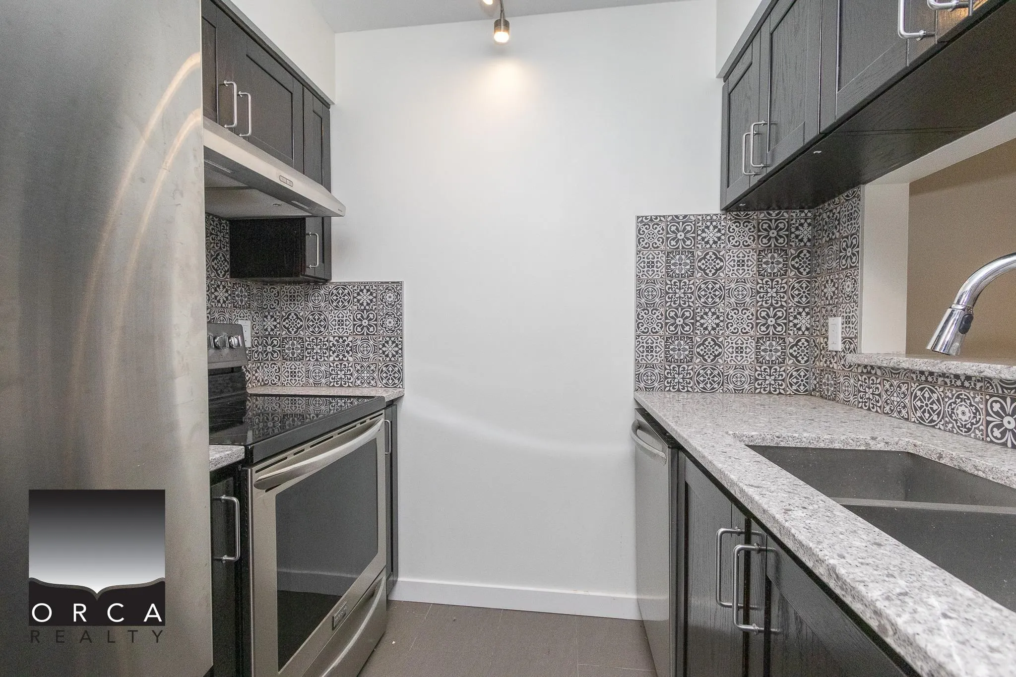 1481 E 4th Avenue #402