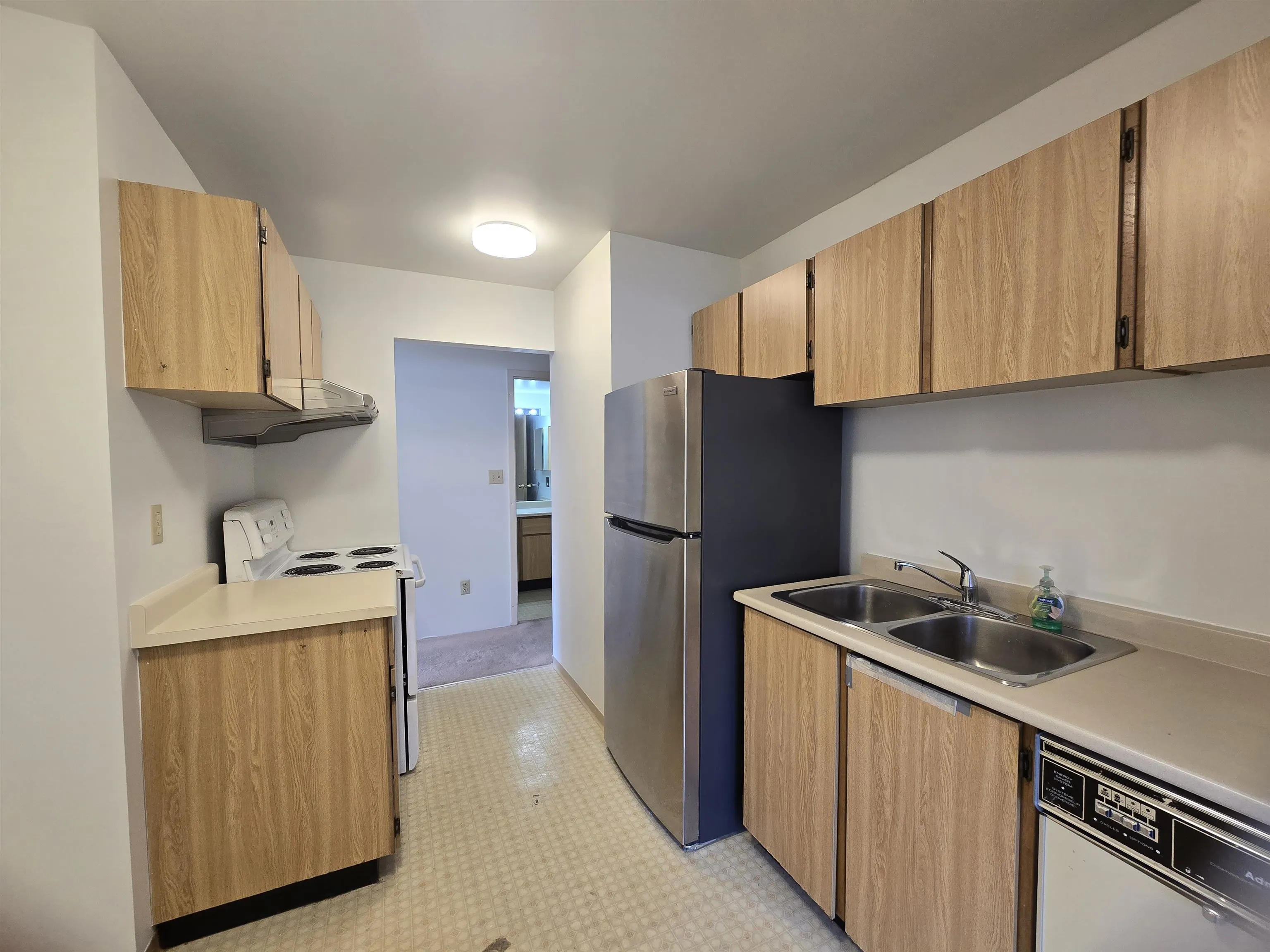 8400 Ackroyd Road #216