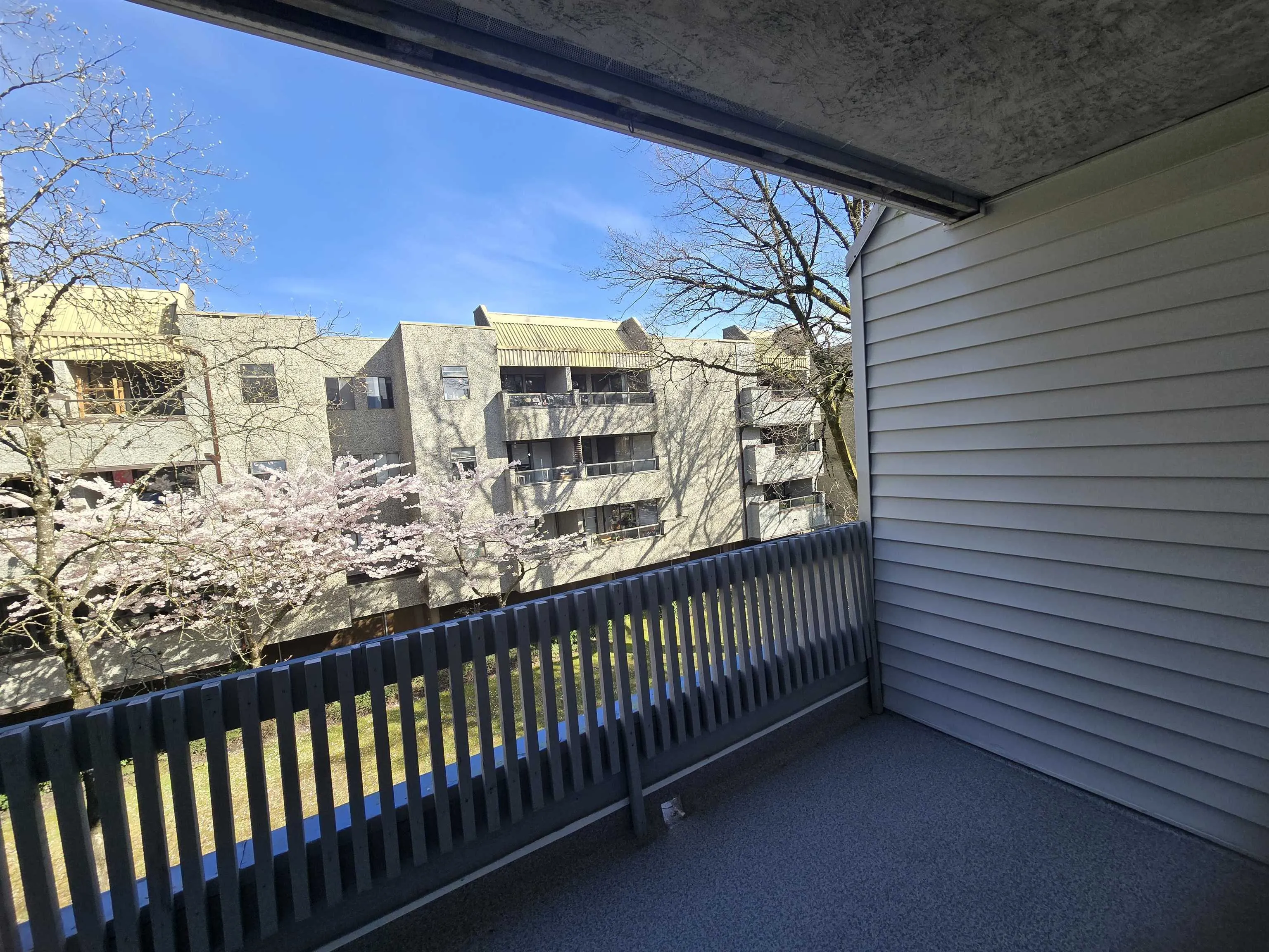 8400 Ackroyd Road #216