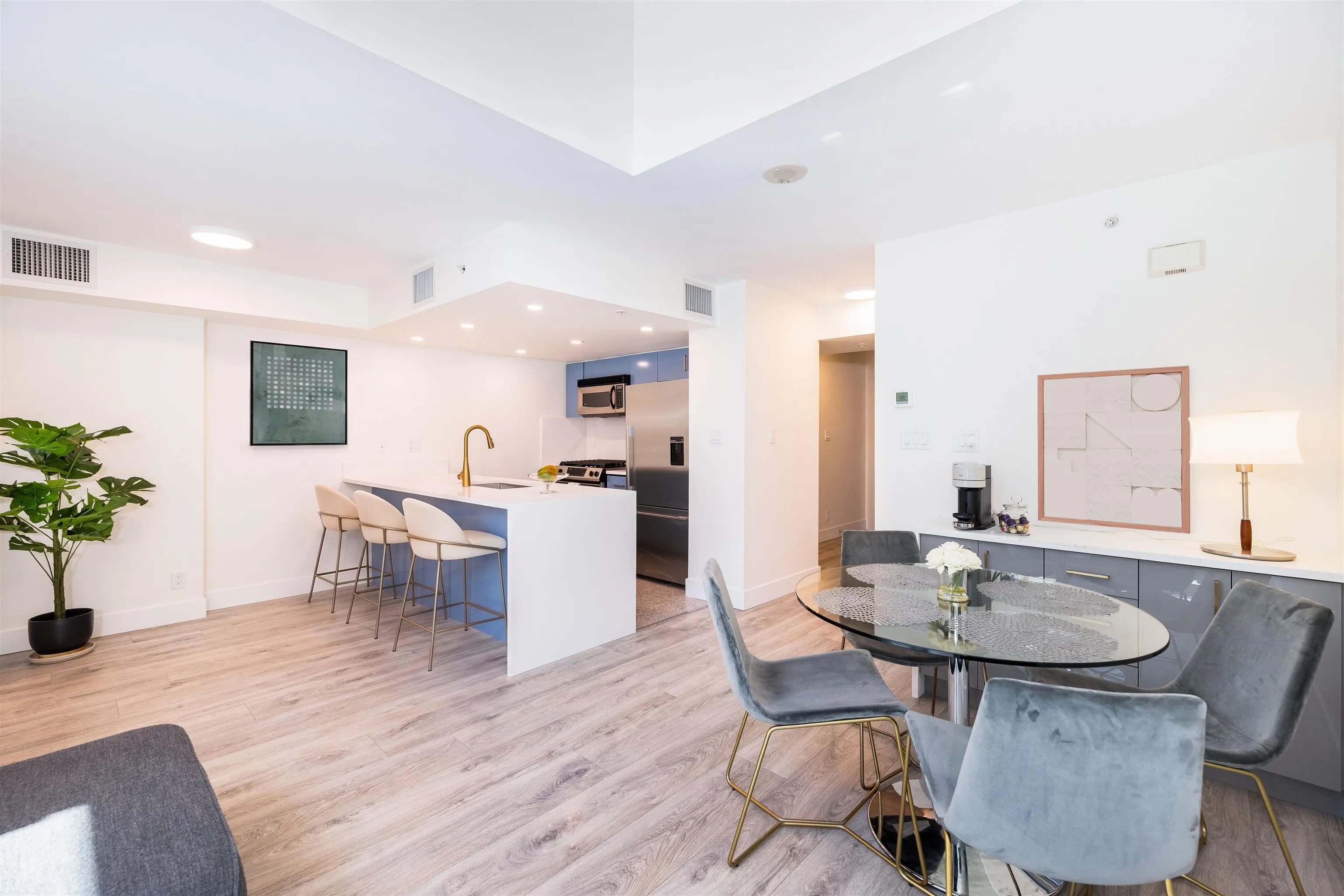 168 E Esplanade Avenue #TH8