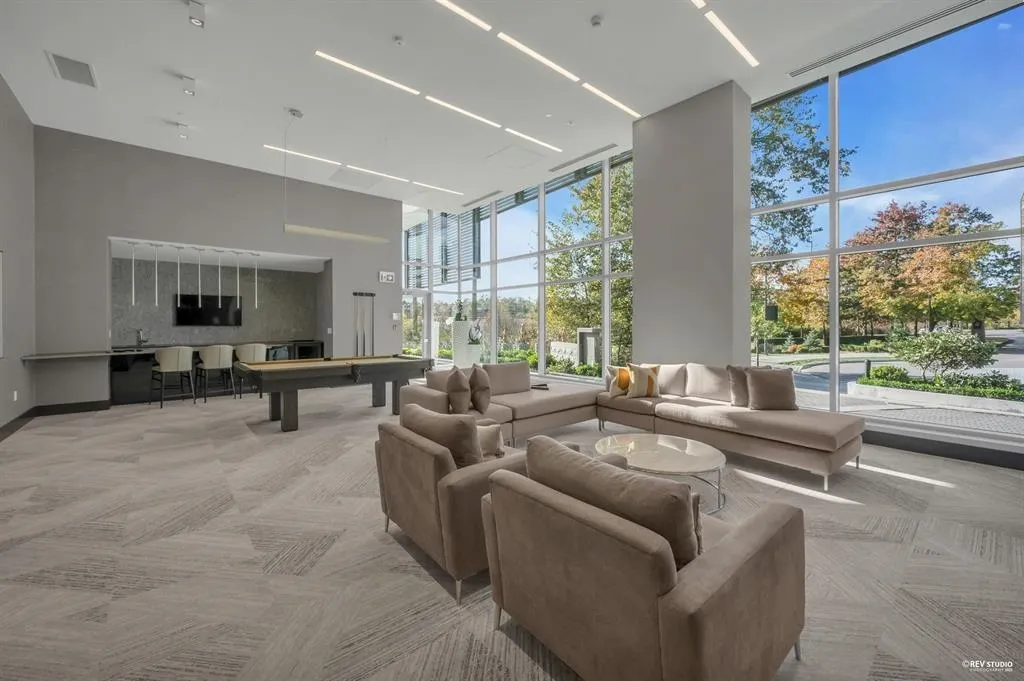 2388 Madison Avenue #3301