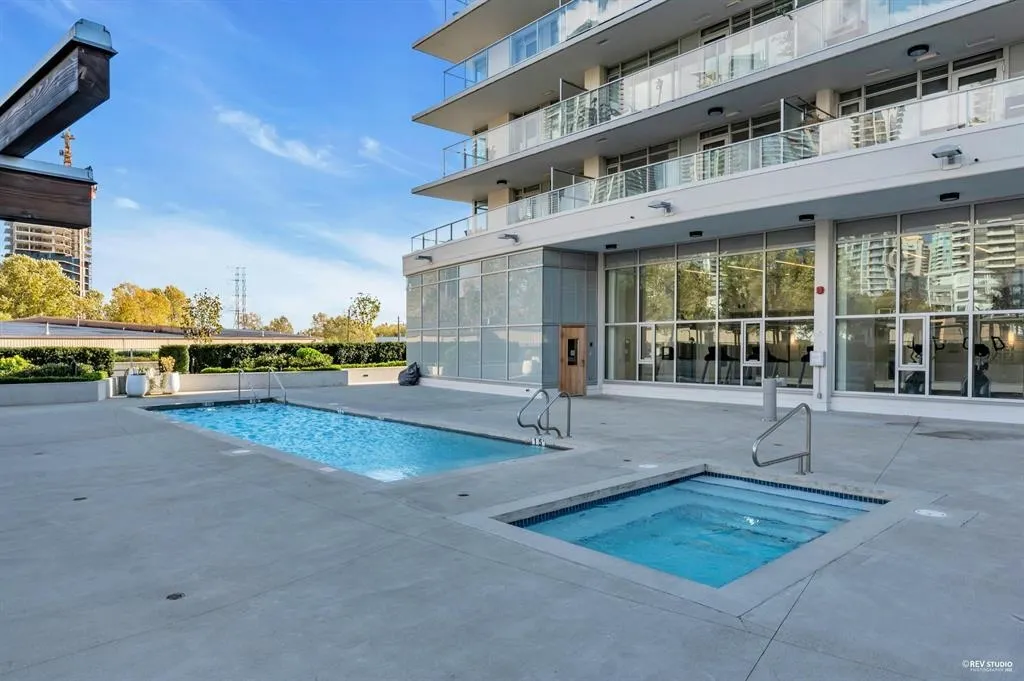 2388 Madison Avenue #3301
