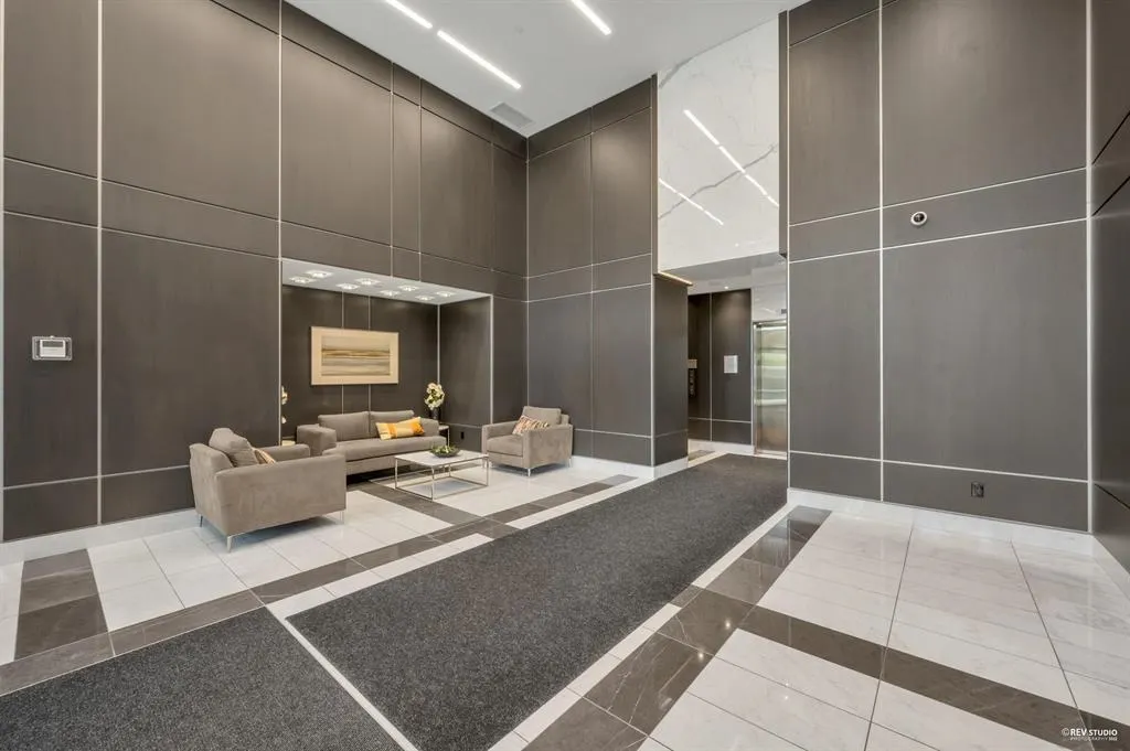 2388 Madison Avenue #3301