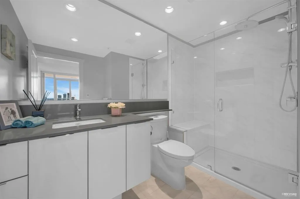 2388 Madison Avenue #3301