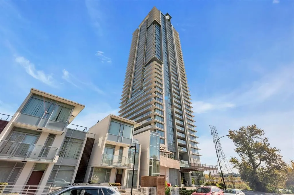 2388 Madison Avenue #3301
