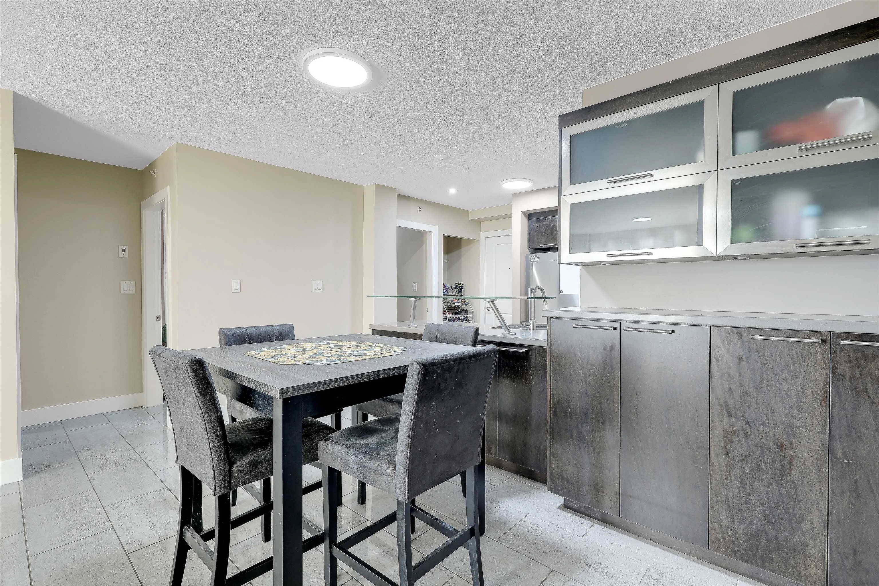 3811 Hastings Street #206