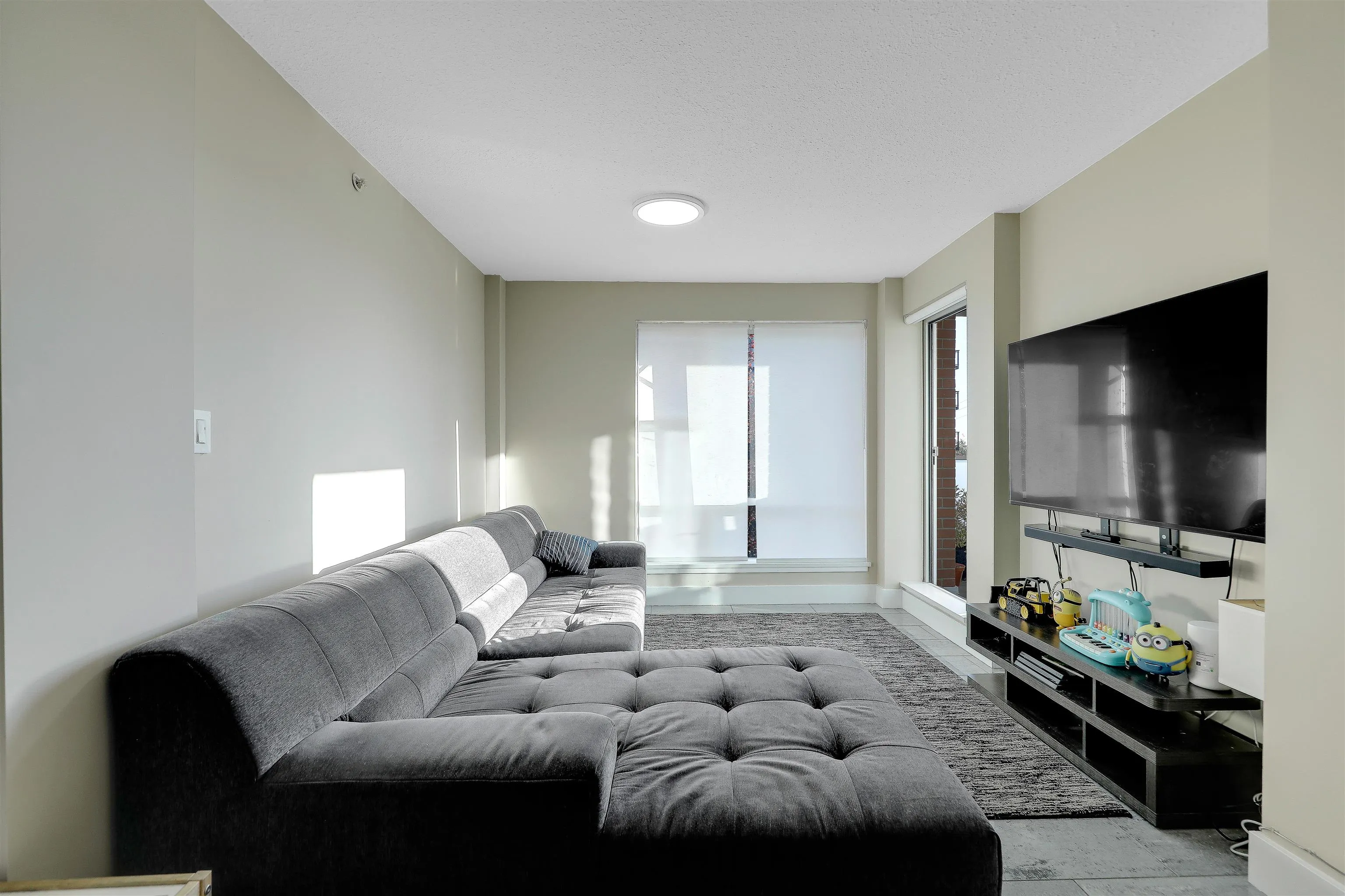 3811 Hastings Street #206