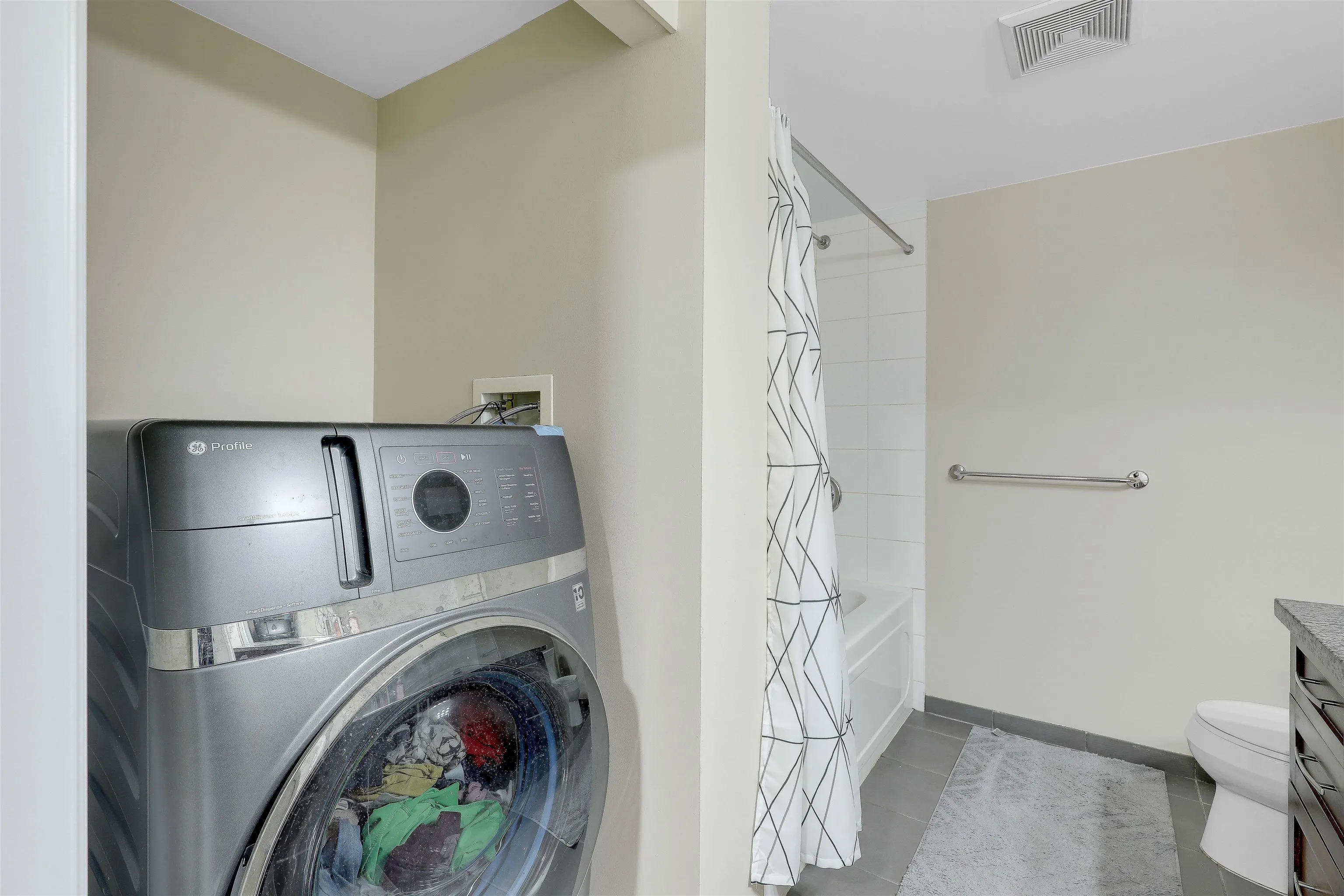 3811 Hastings Street #206