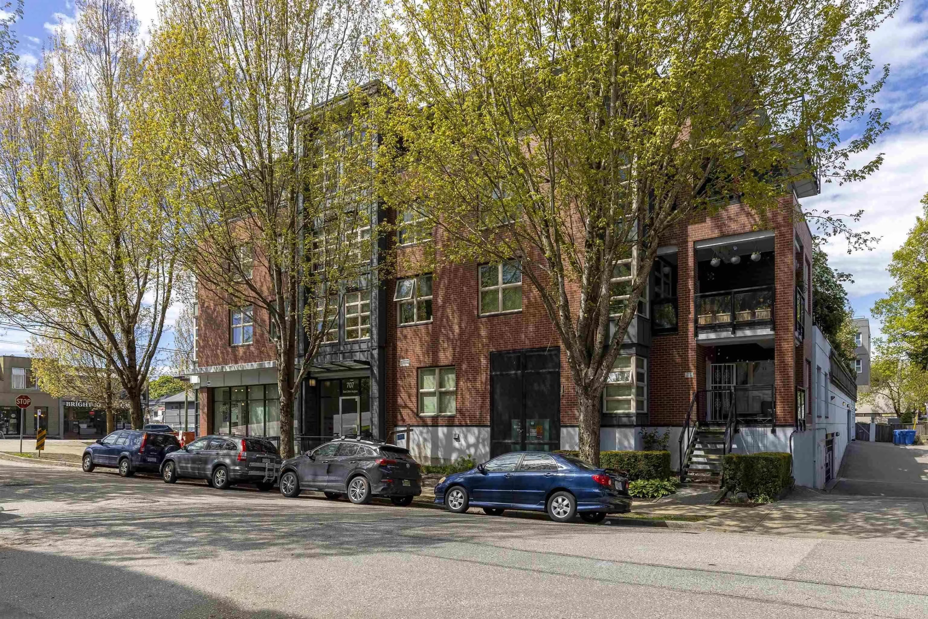 707 E 20th Avenue #207