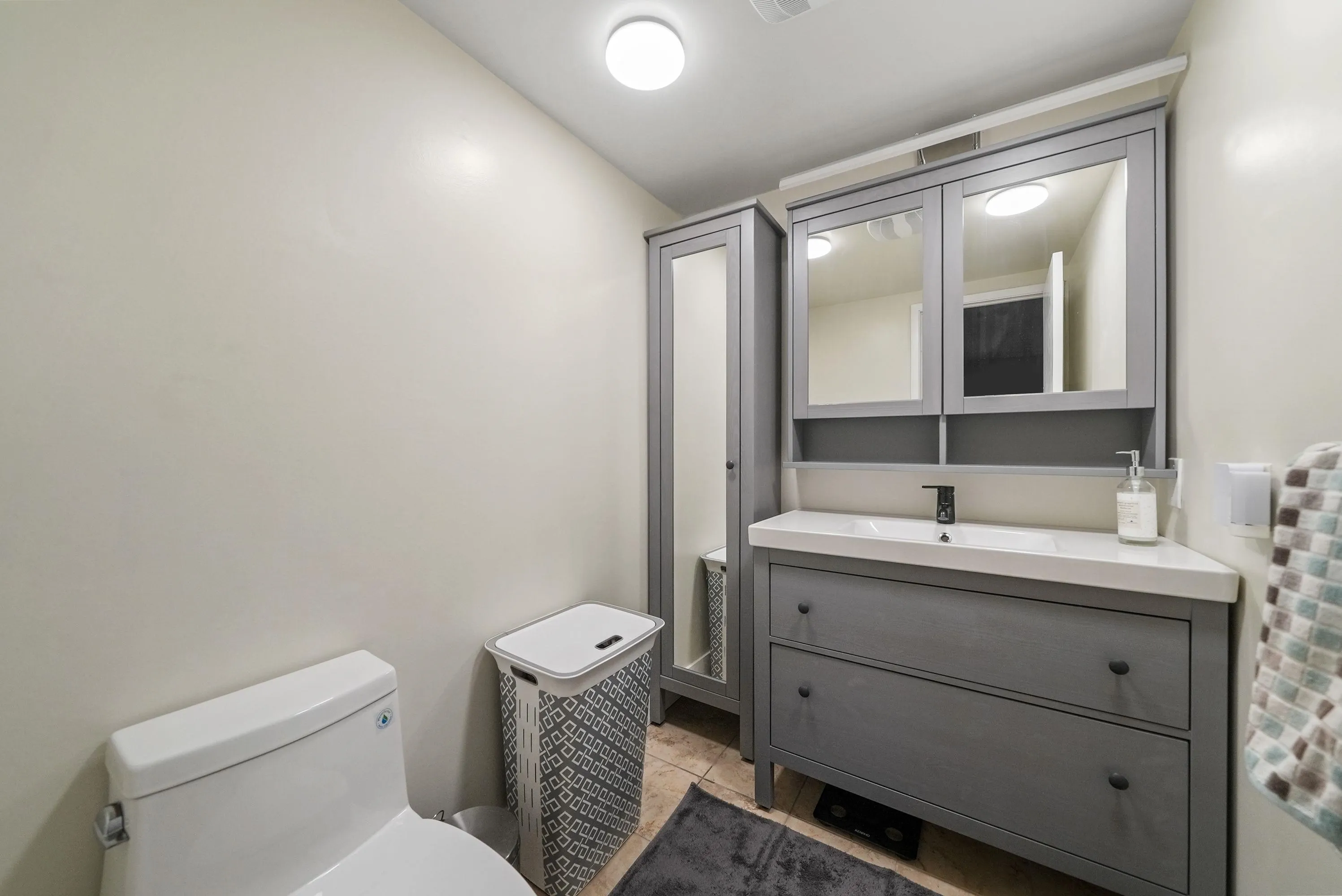 444 E 6th Avenue #201