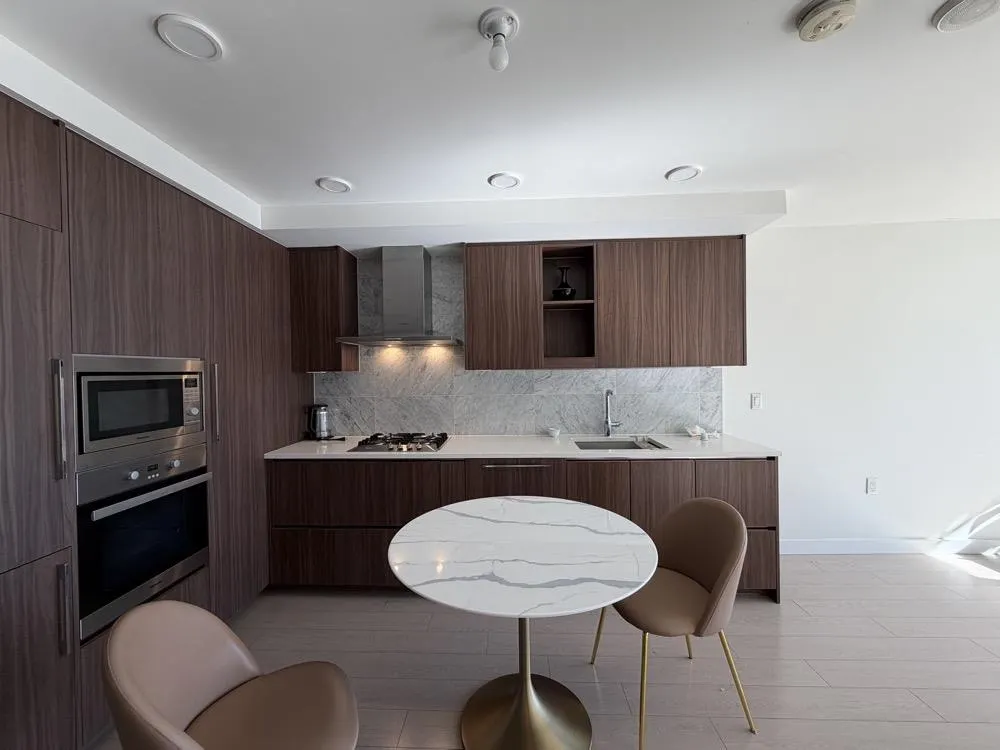 433 Sw Marine Drive #19F