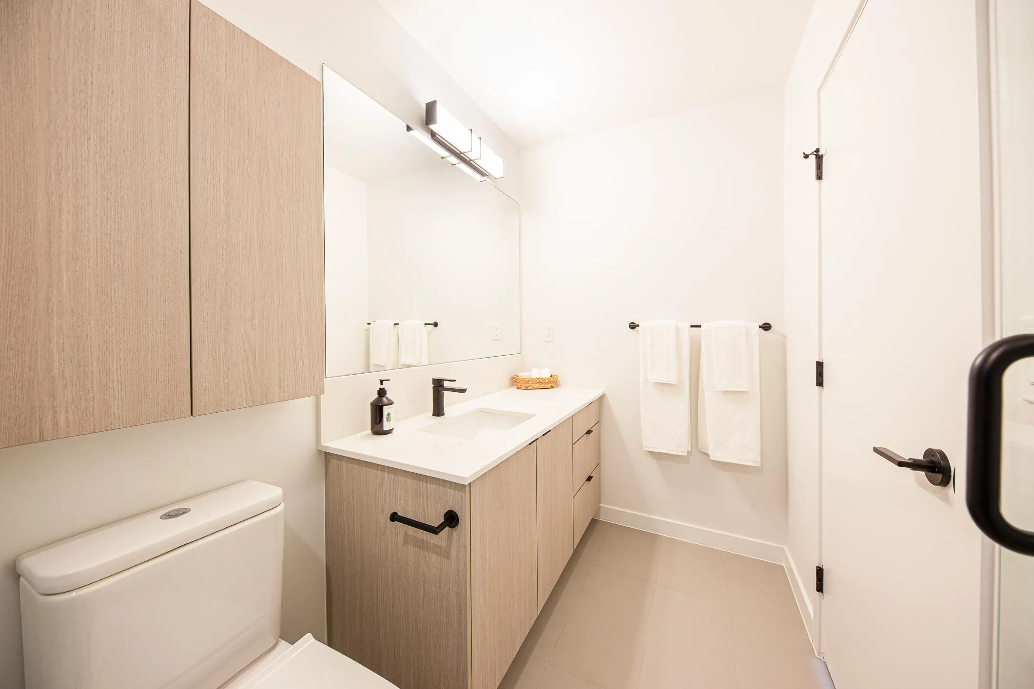 2277 Hawthorne Avenue #202