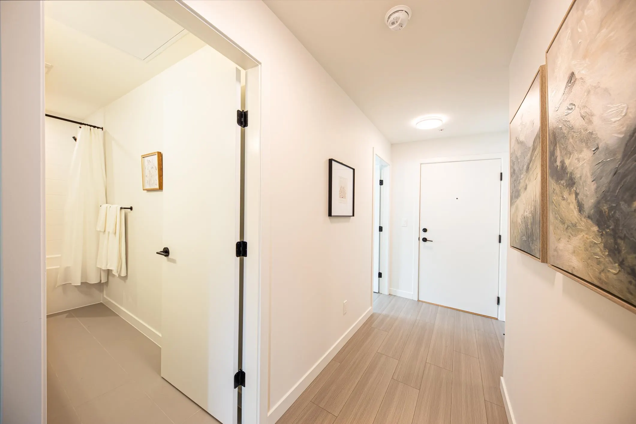 2277 Hawthorne Avenue #202