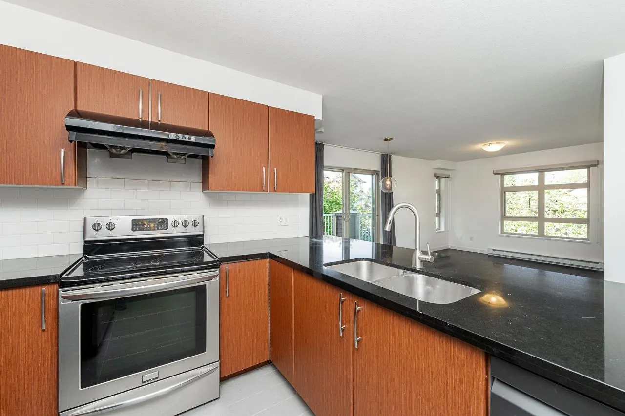 7337 Macpherson Avenue #310