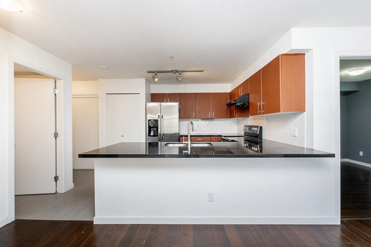 7337 Macpherson Avenue #310