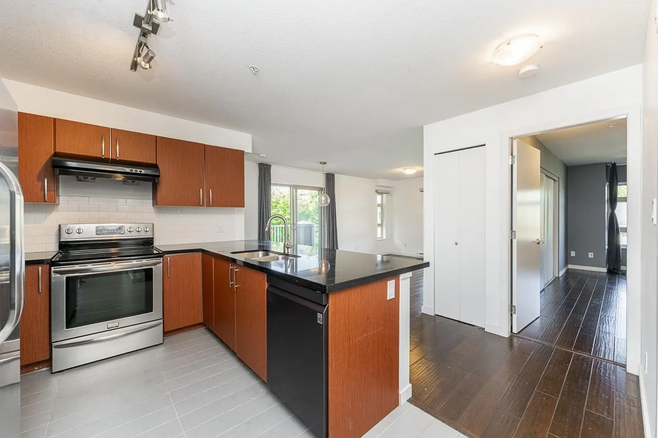 7337 Macpherson Avenue #310