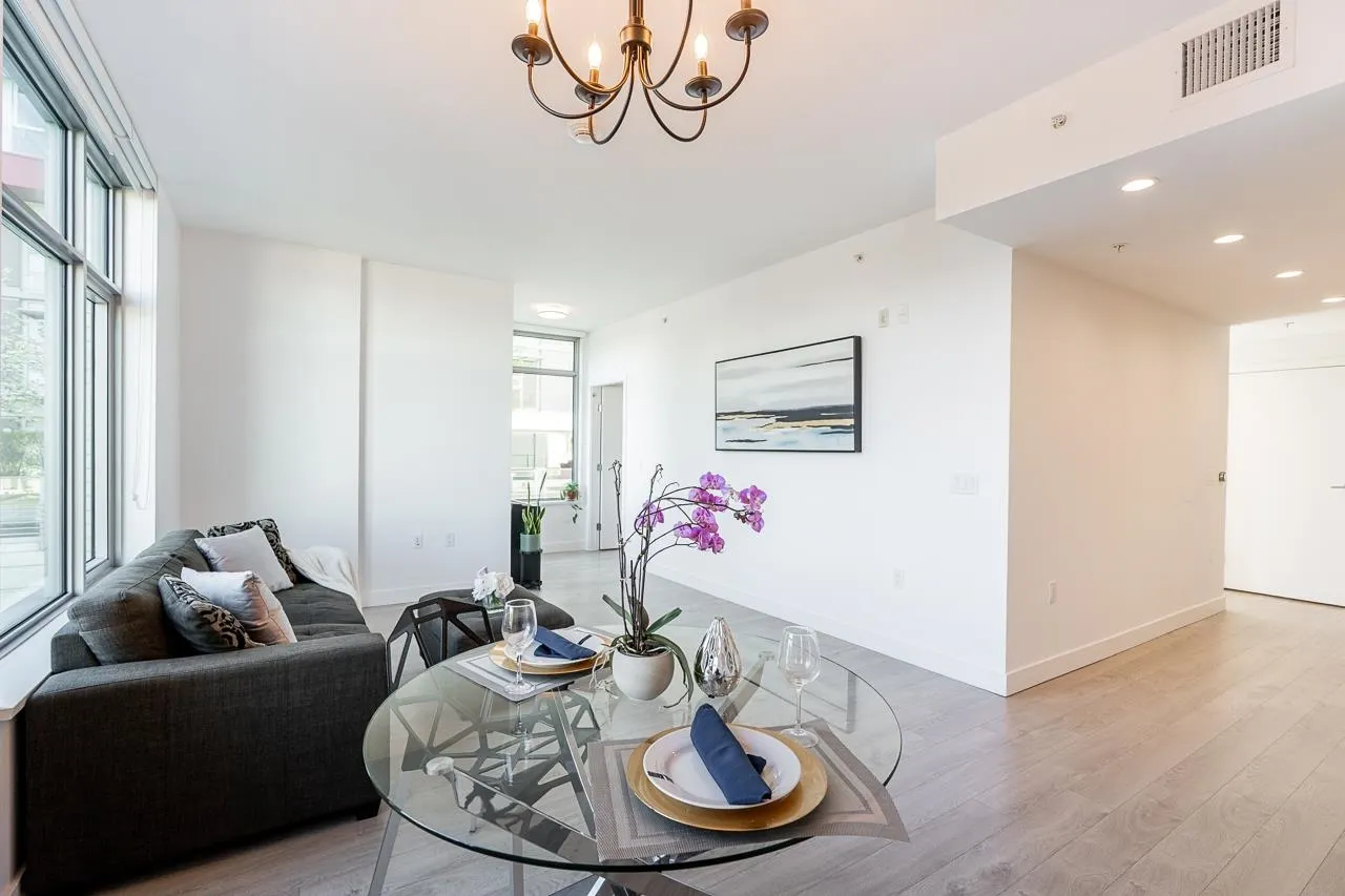 523 W King Edward Avenue #302