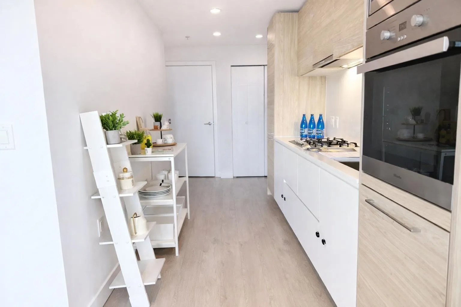 523 W King Edward Avenue #302