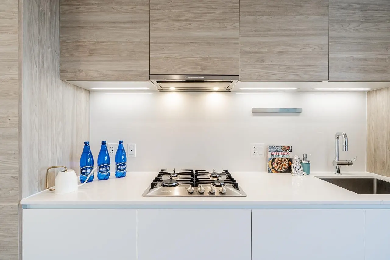523 W King Edward Avenue #302