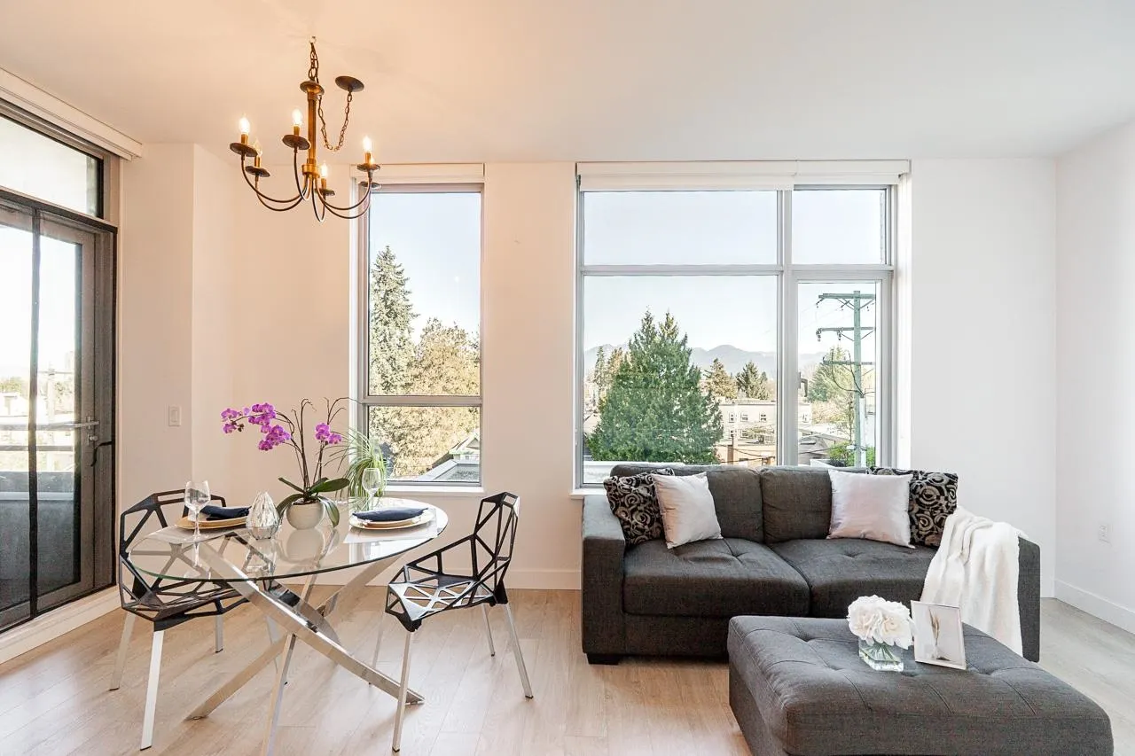 523 W King Edward Avenue #302