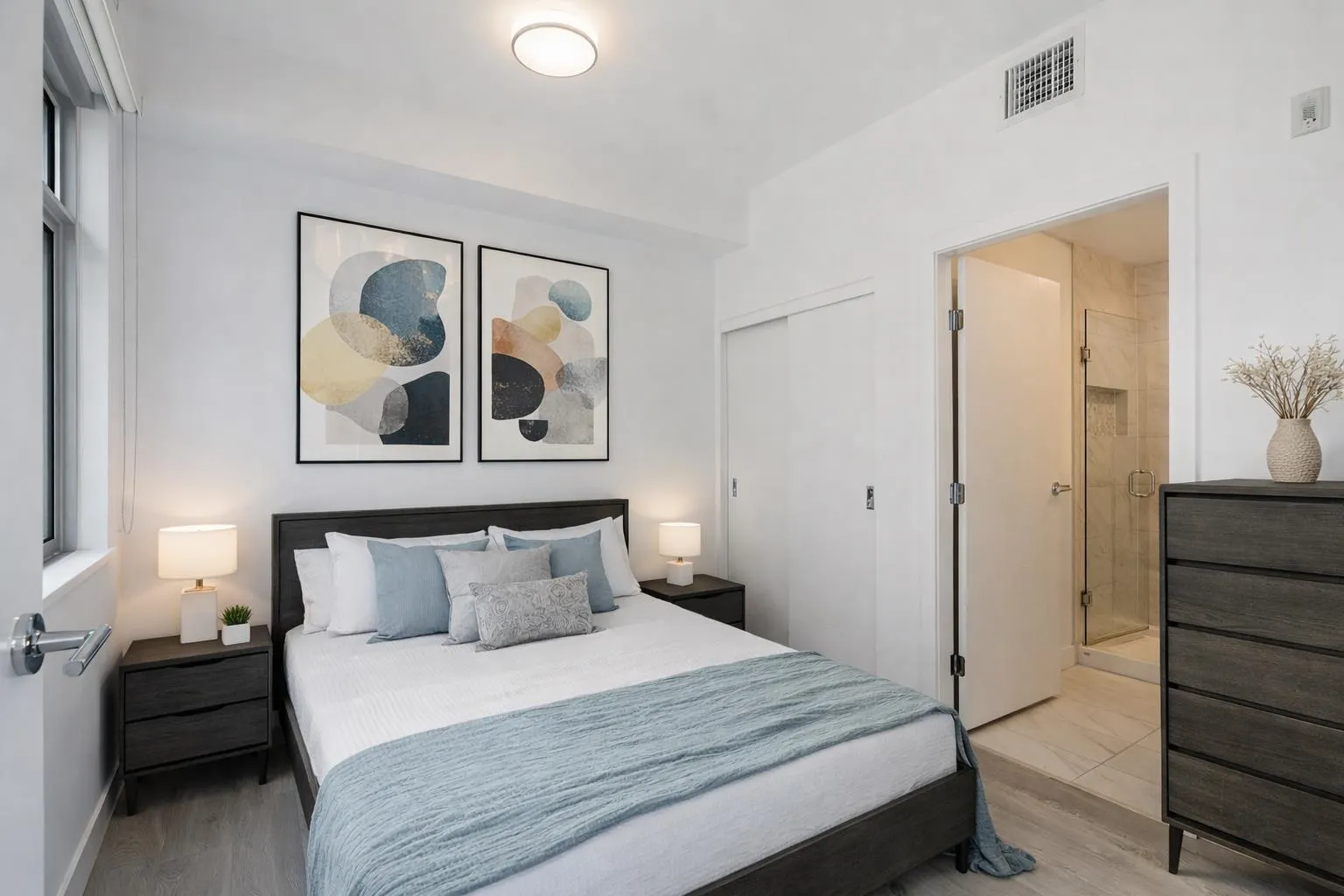 523 W King Edward Avenue #302