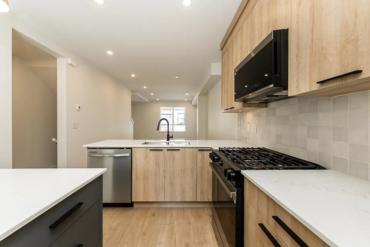 10527 155 Street #9