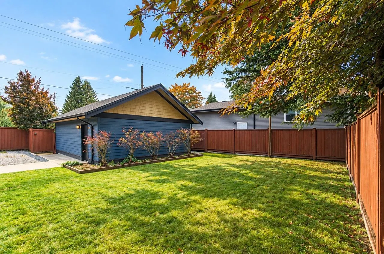 1032 Glenayre Drive