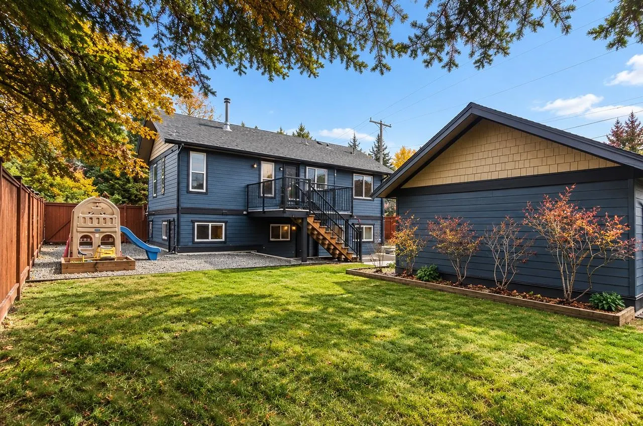 1032 Glenayre Drive