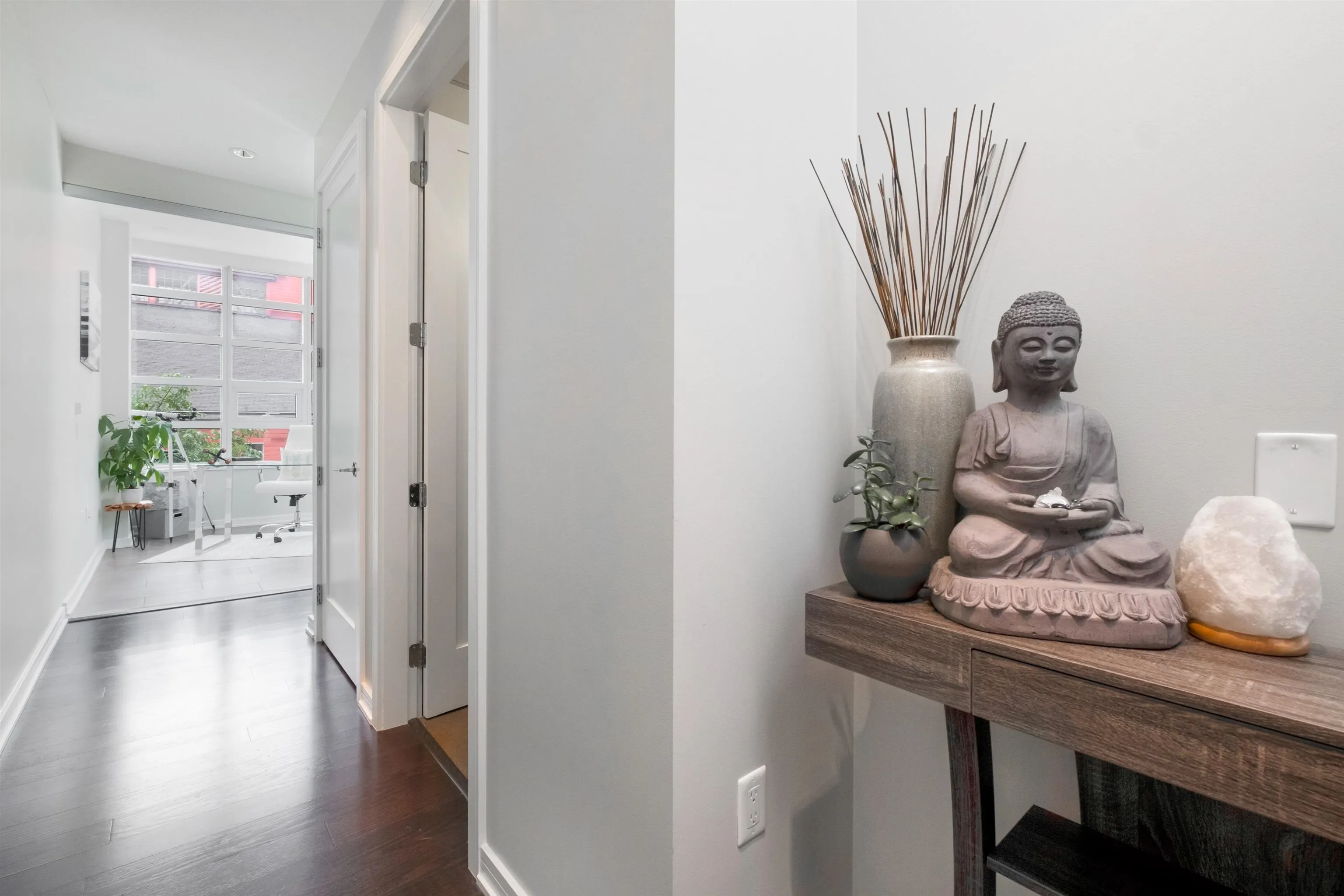 123 W 1st Avenue #310