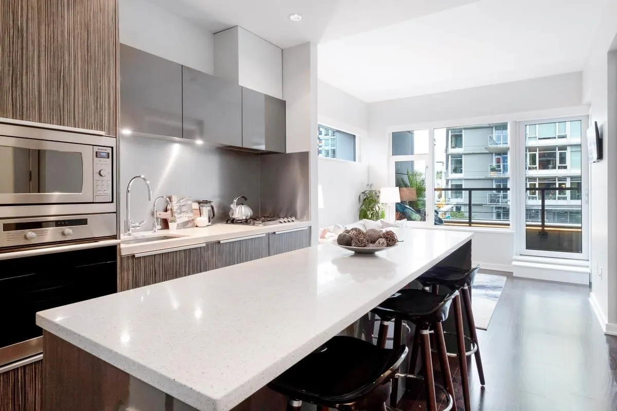 123 W 1st Avenue #310