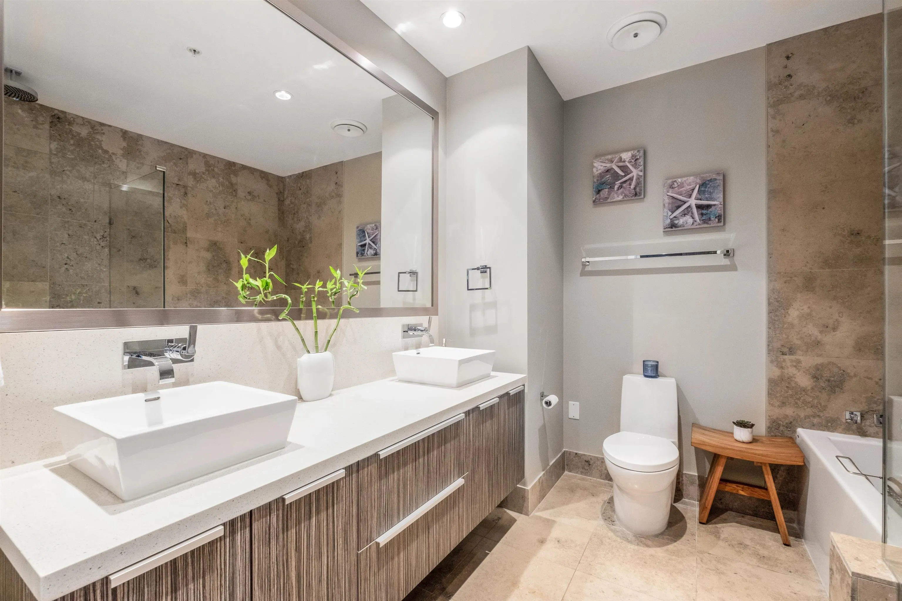 123 W 1st Avenue #310