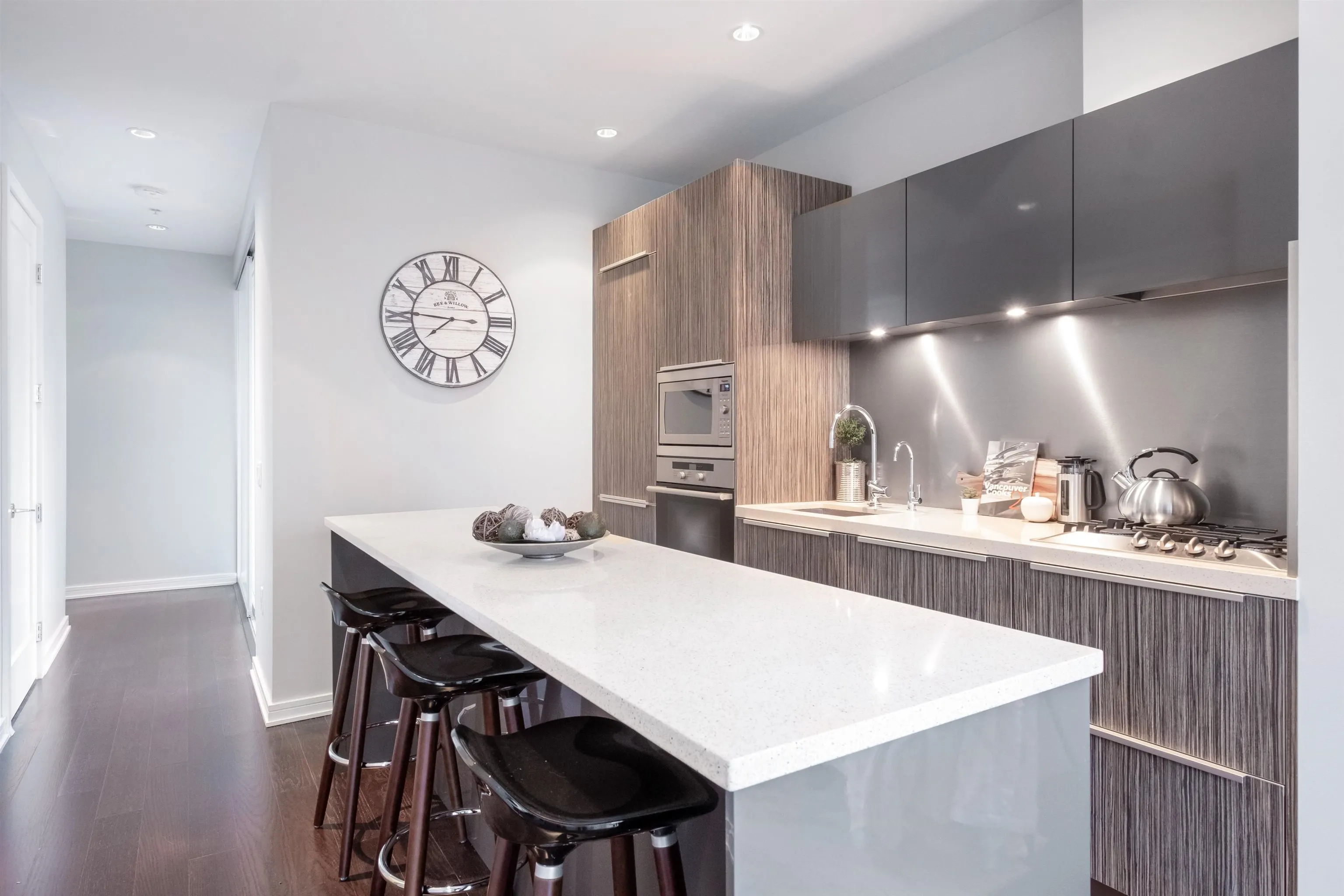 123 W 1st Avenue #310