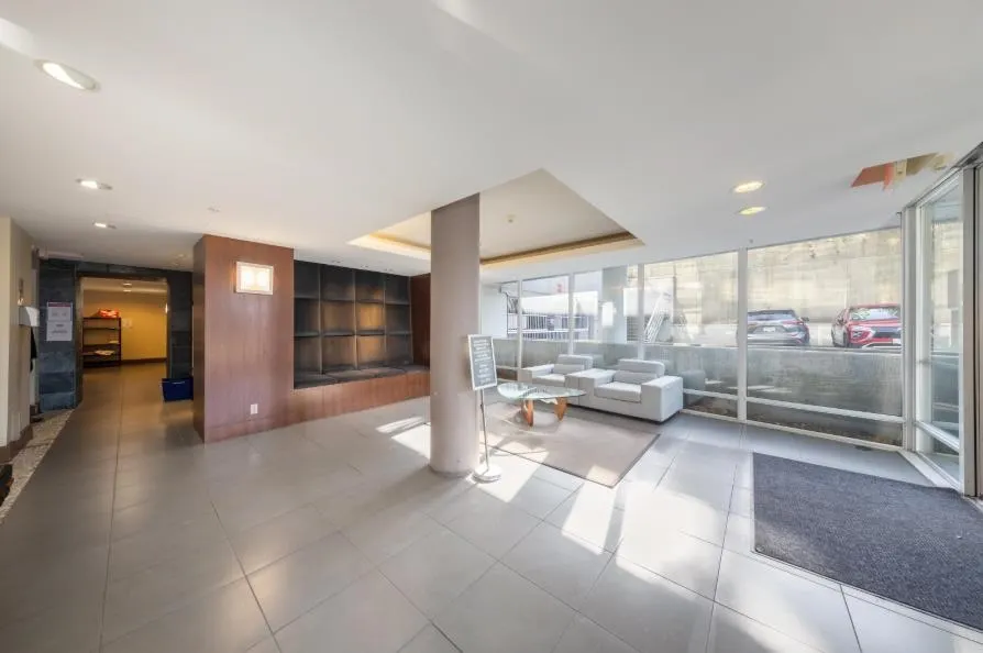 8288 Lansdowne Road #1701