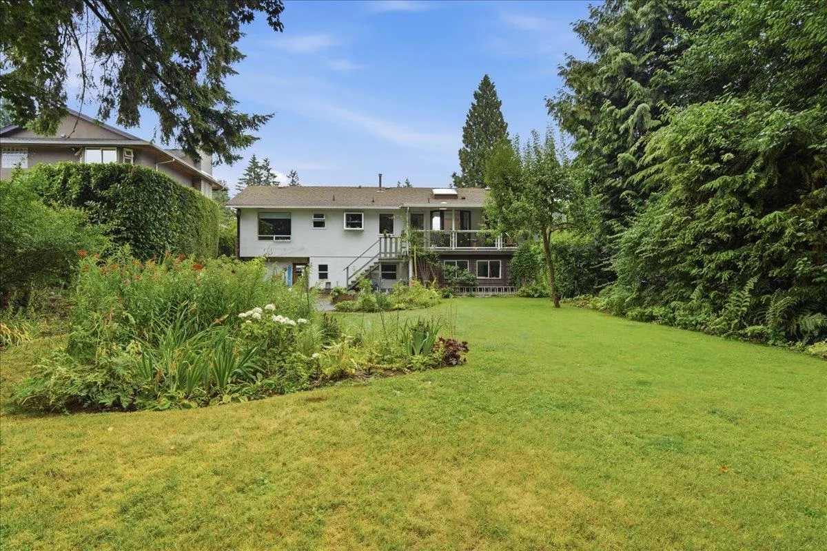 1388 Cambridge Drive
