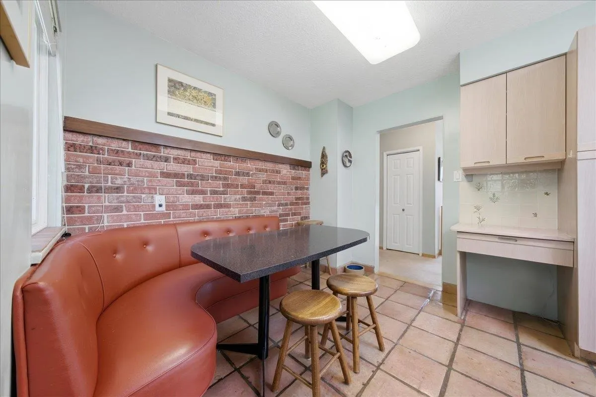 1388 Cambridge Drive