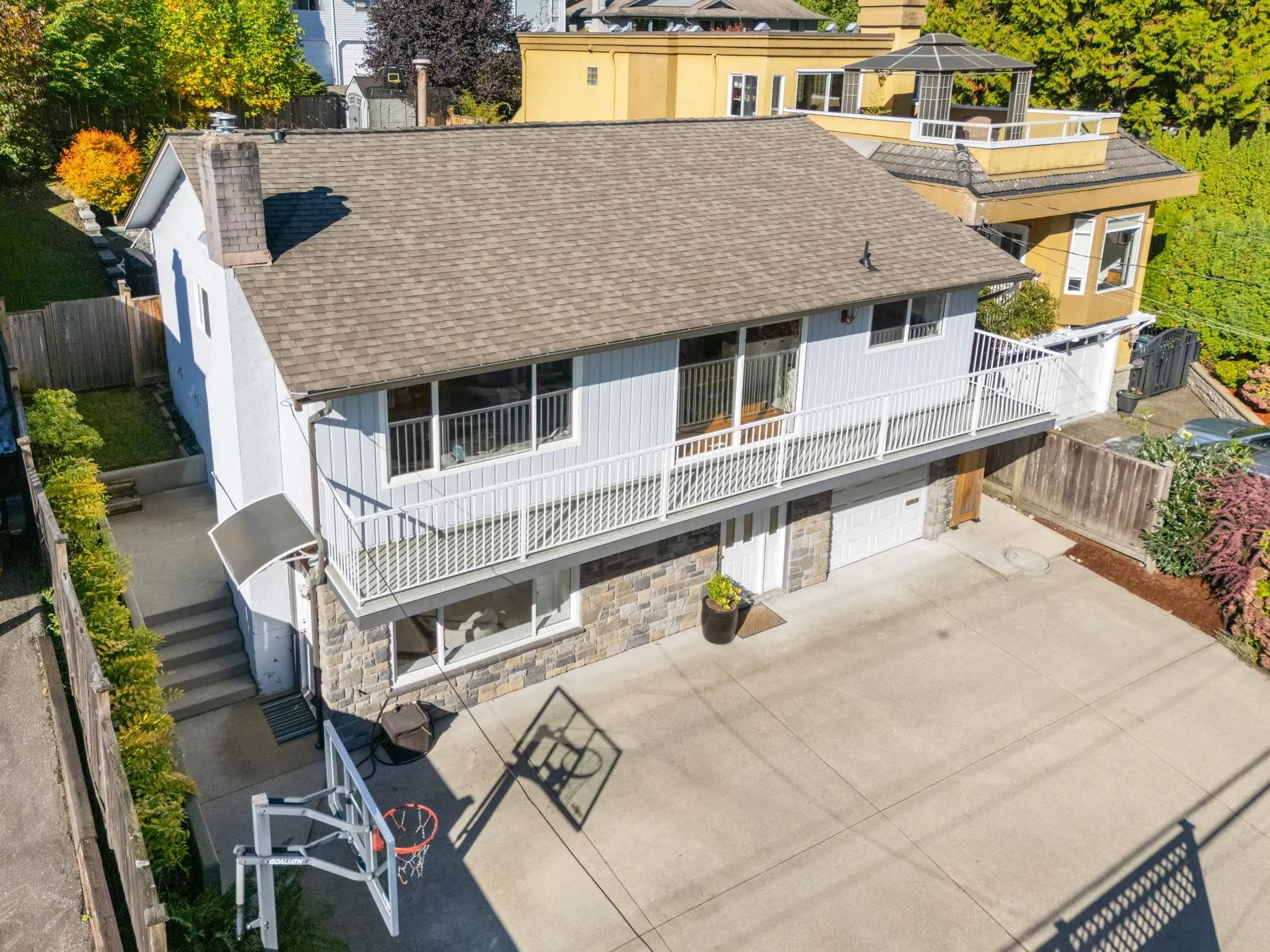 1147 Deep Cove Road
