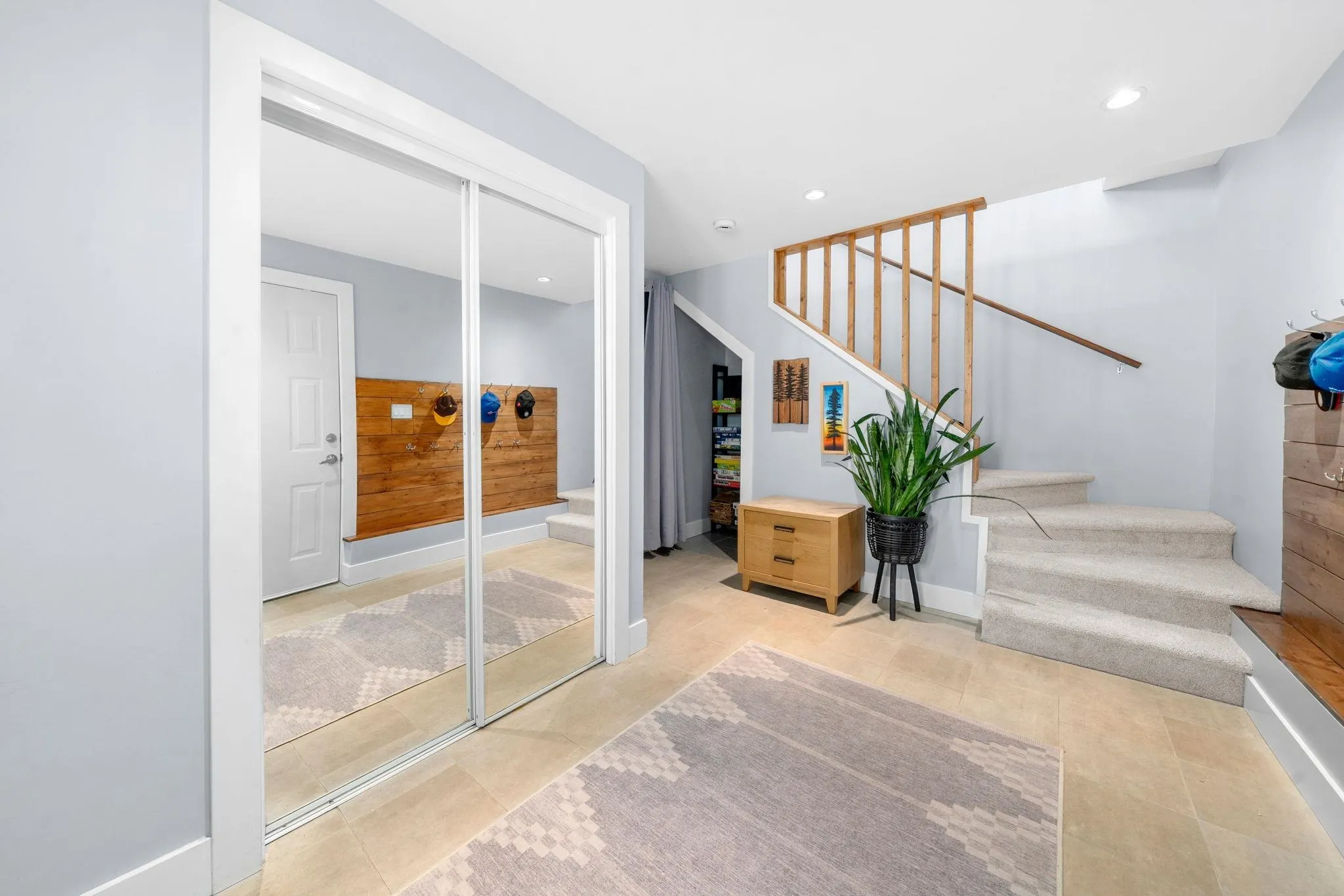 1147 Deep Cove Road