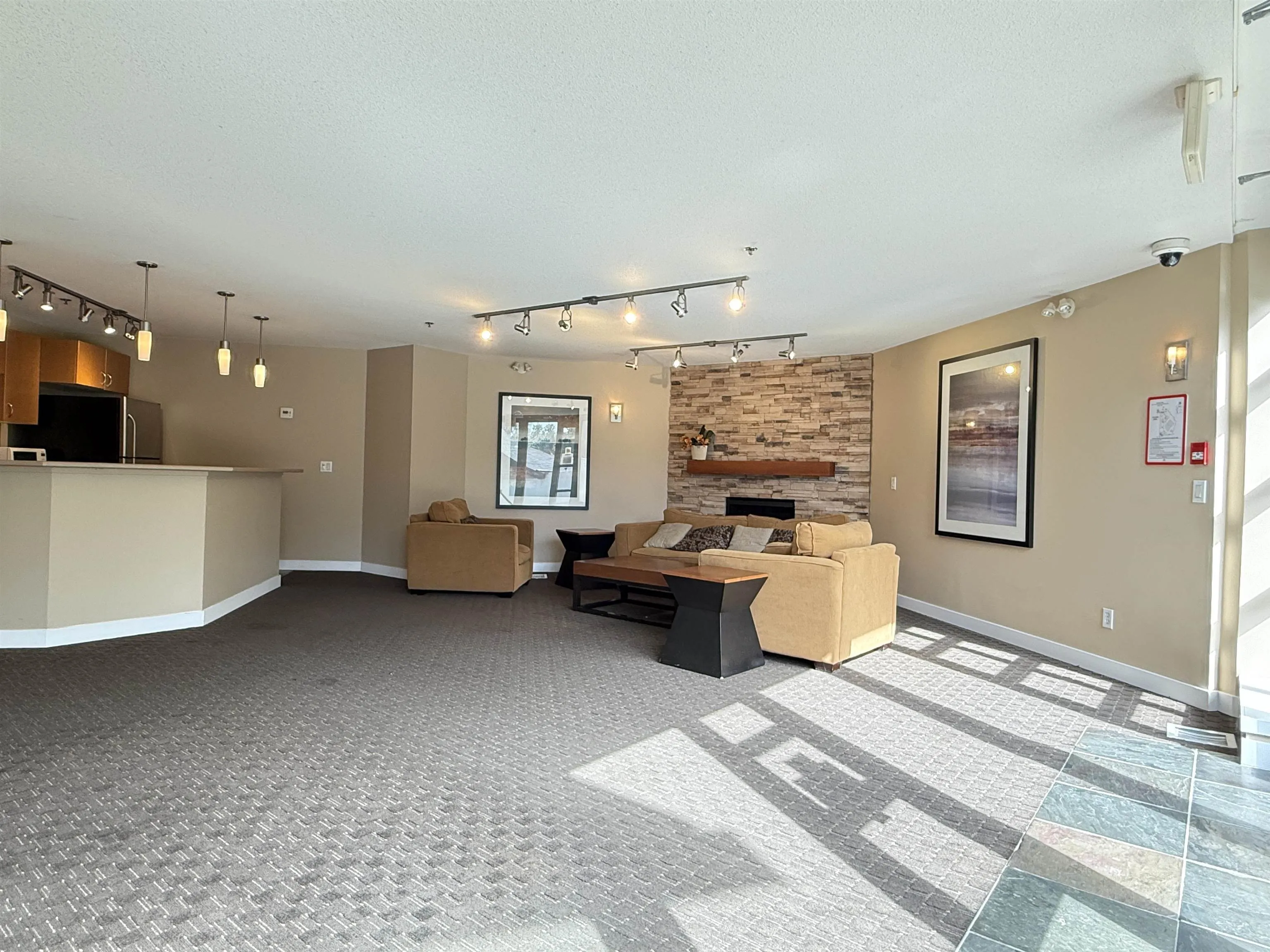 9133 Government Street #18X