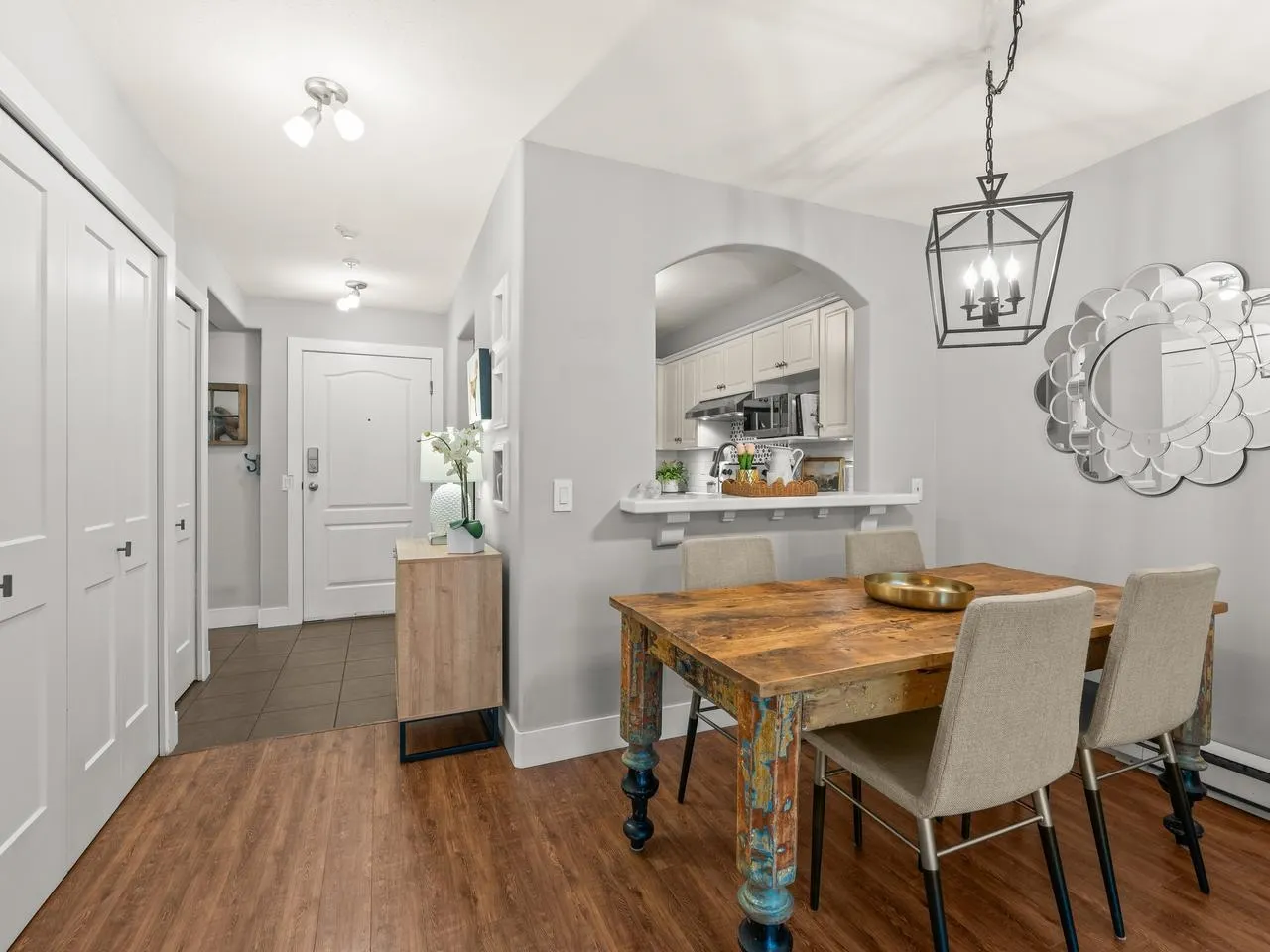 5900 Dover Crescent #117