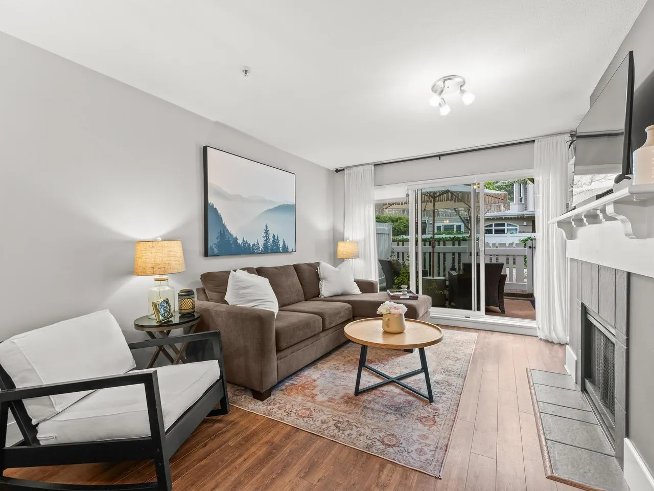 5900 Dover Crescent #117