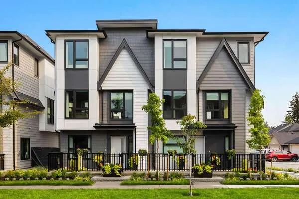 16765 25 Avenue #5