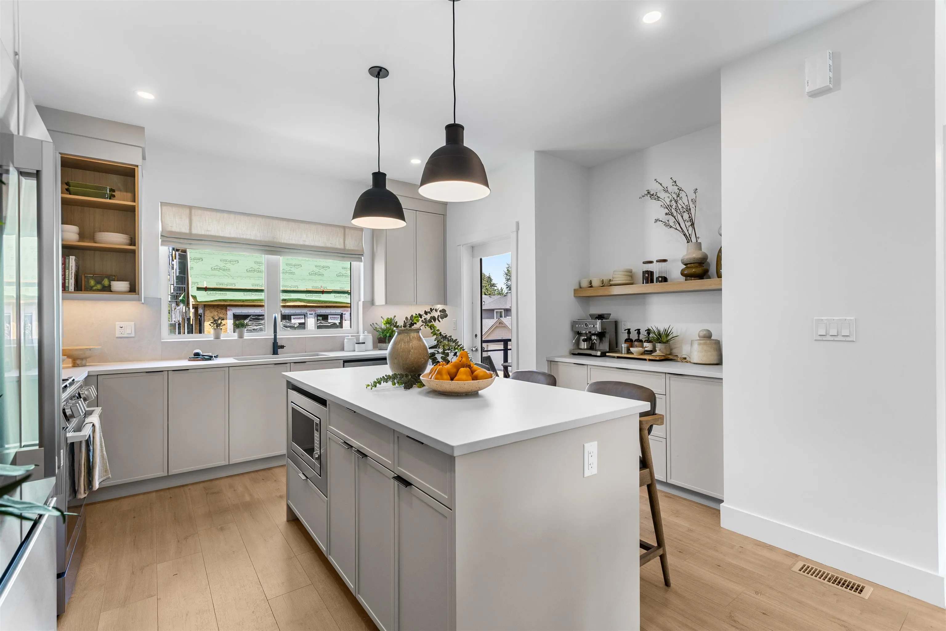 16765 25 Avenue #5