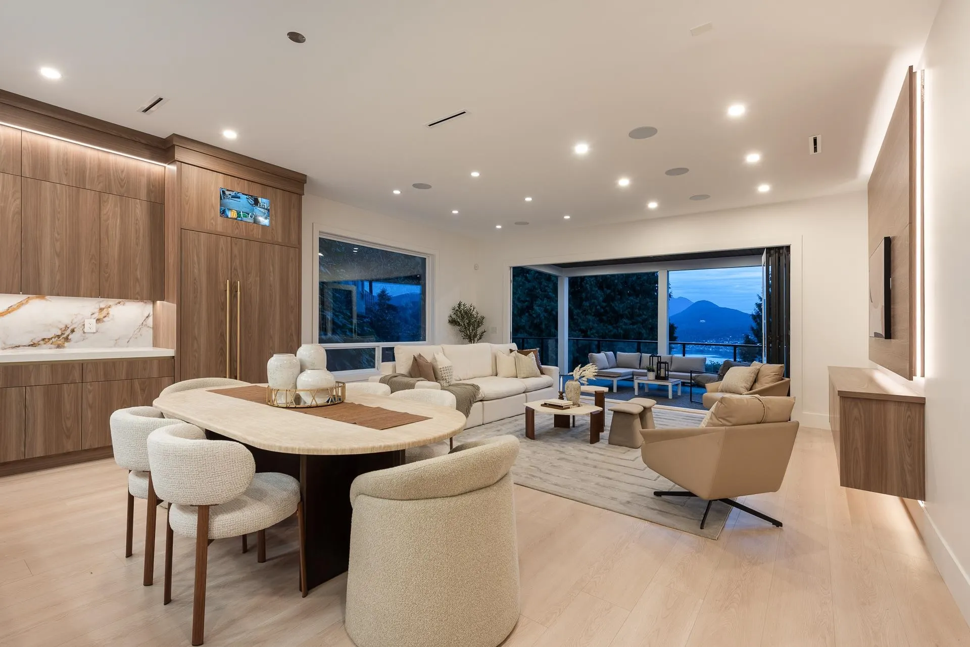 1034 Gatensbury Road