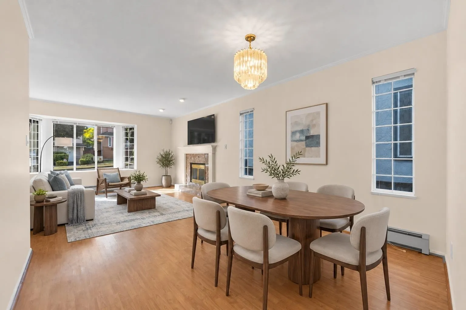 3681 Scales Place